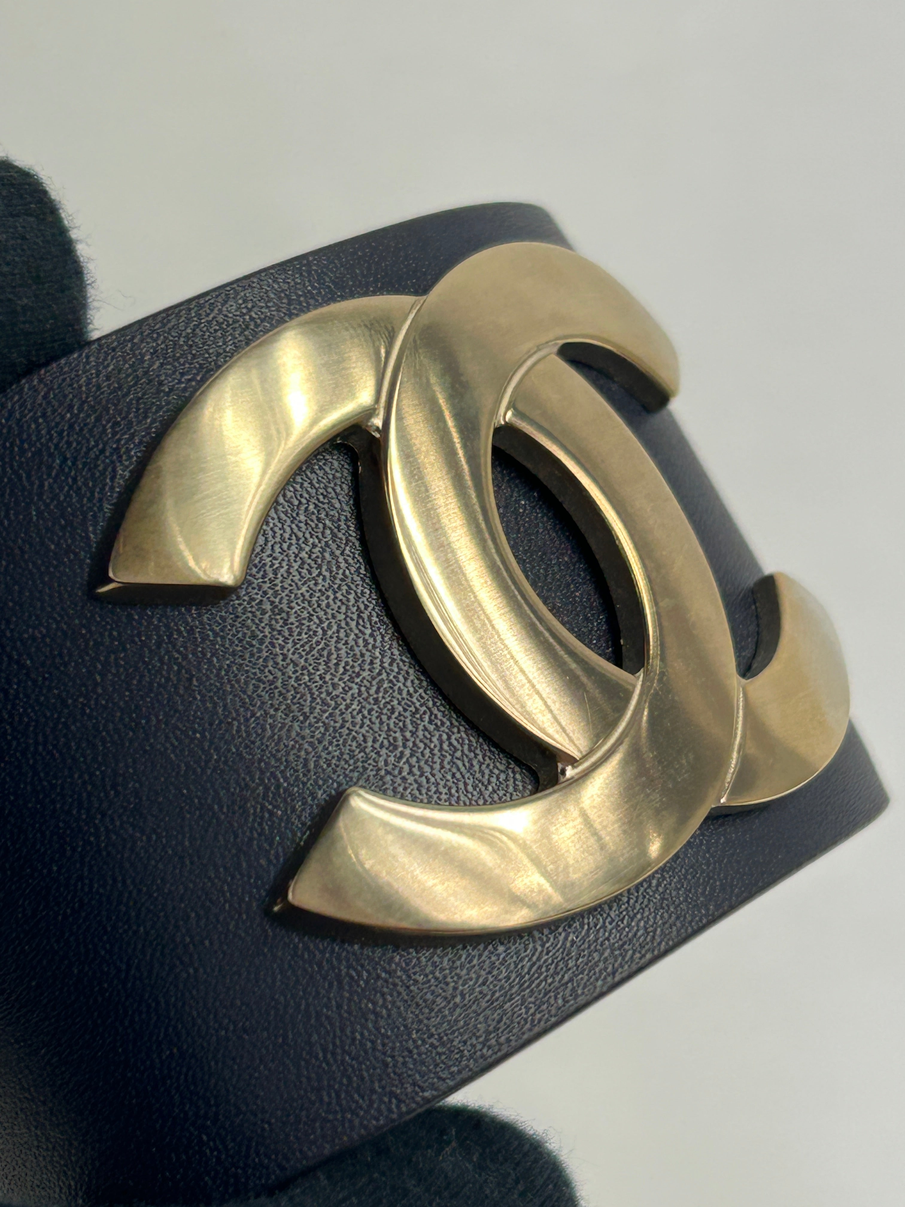 Exclusive Edition Navy Grained Leather CC Logo Cuff