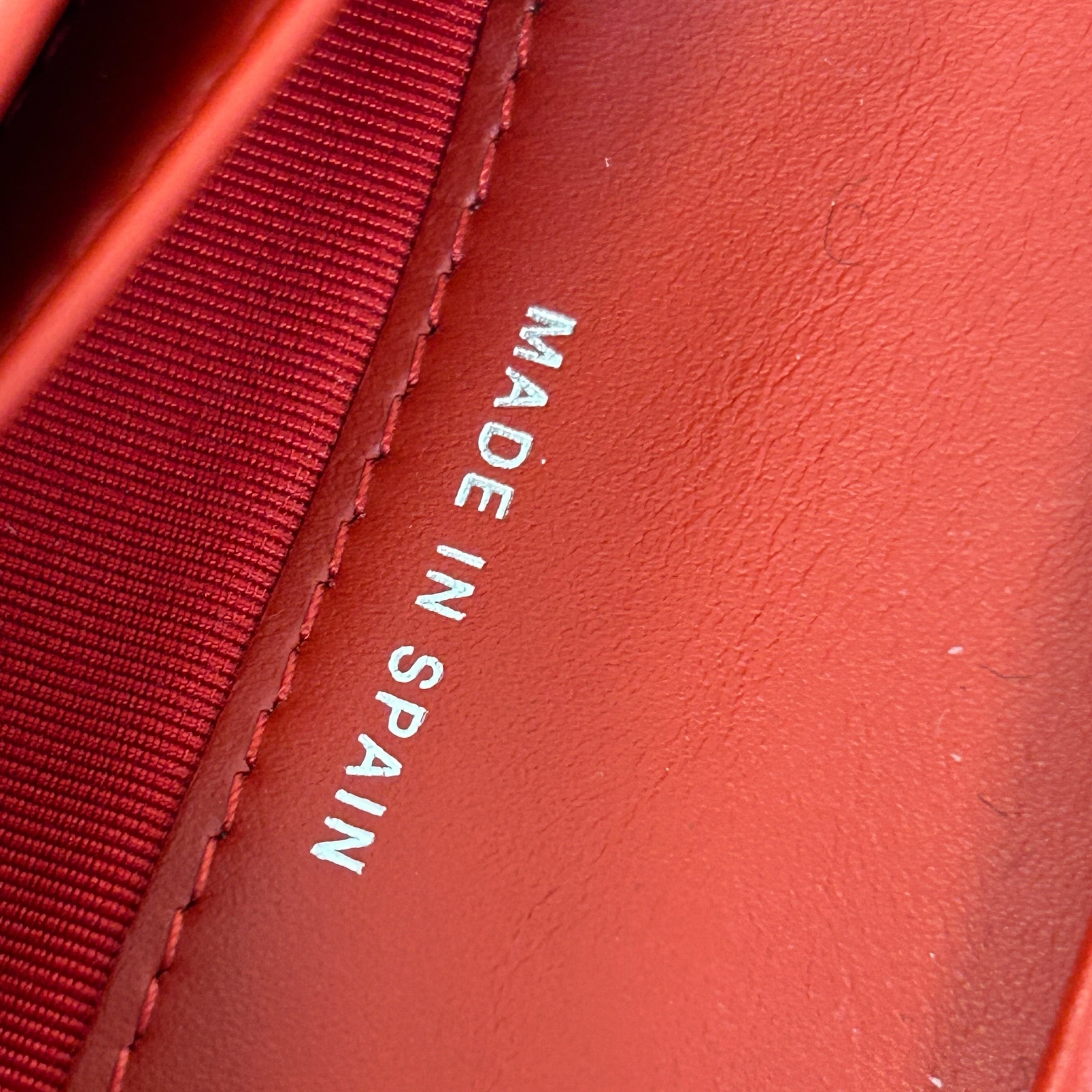 Red Caviar L Zip Wallet w/SHW - Haute Classics