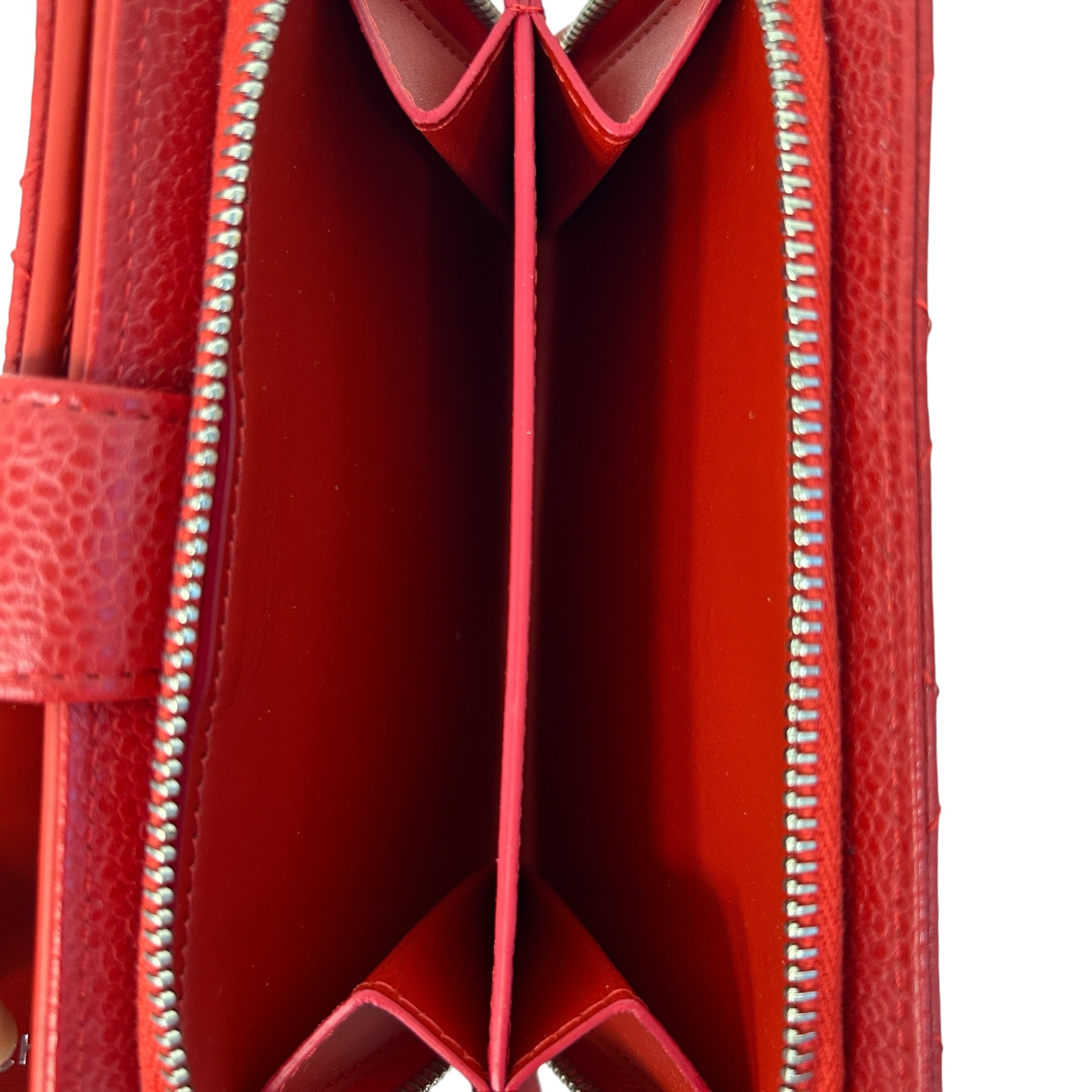 Red Caviar L Zip Wallet w/SHW - Haute Classics