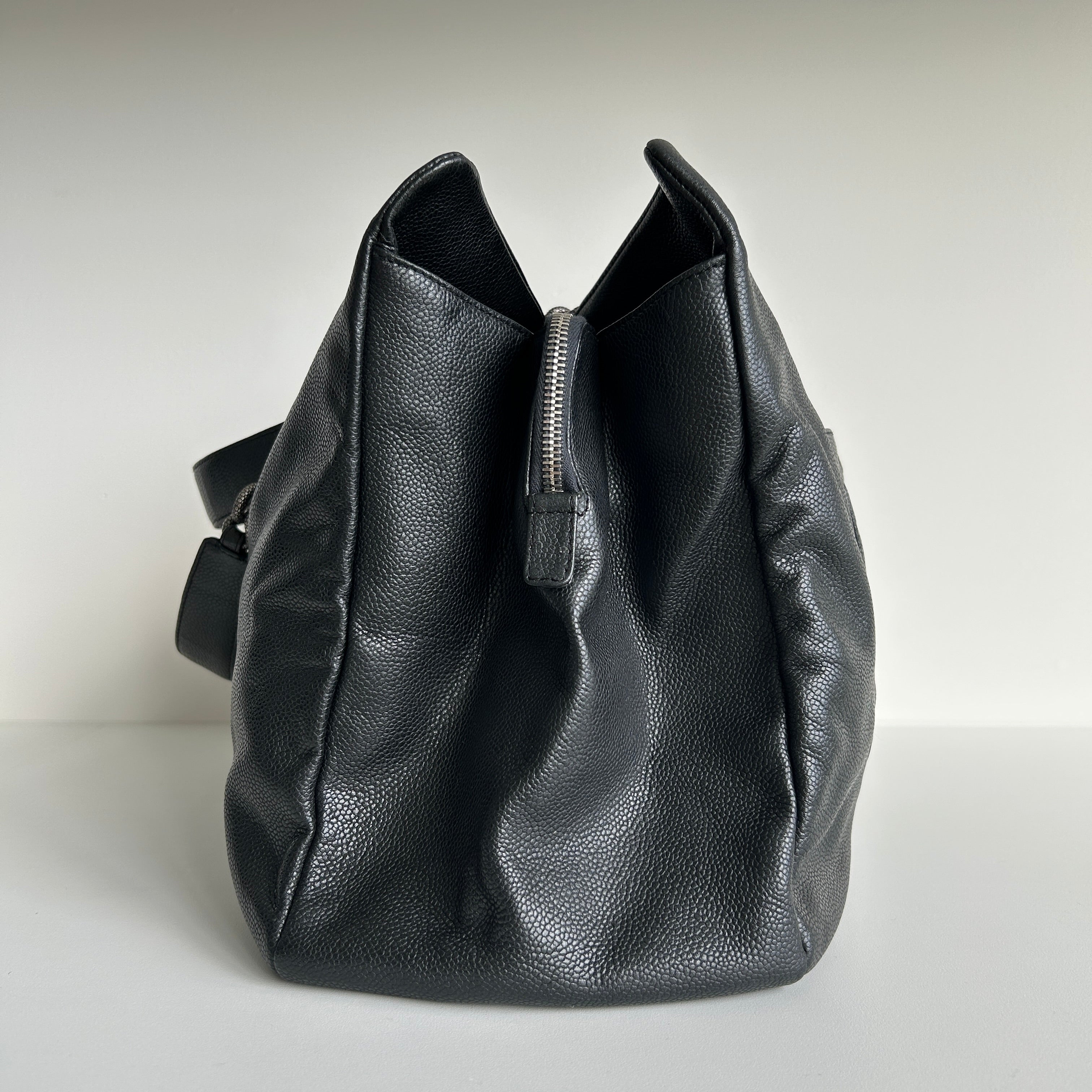 Black Caviar Shopping Tote w/RHW