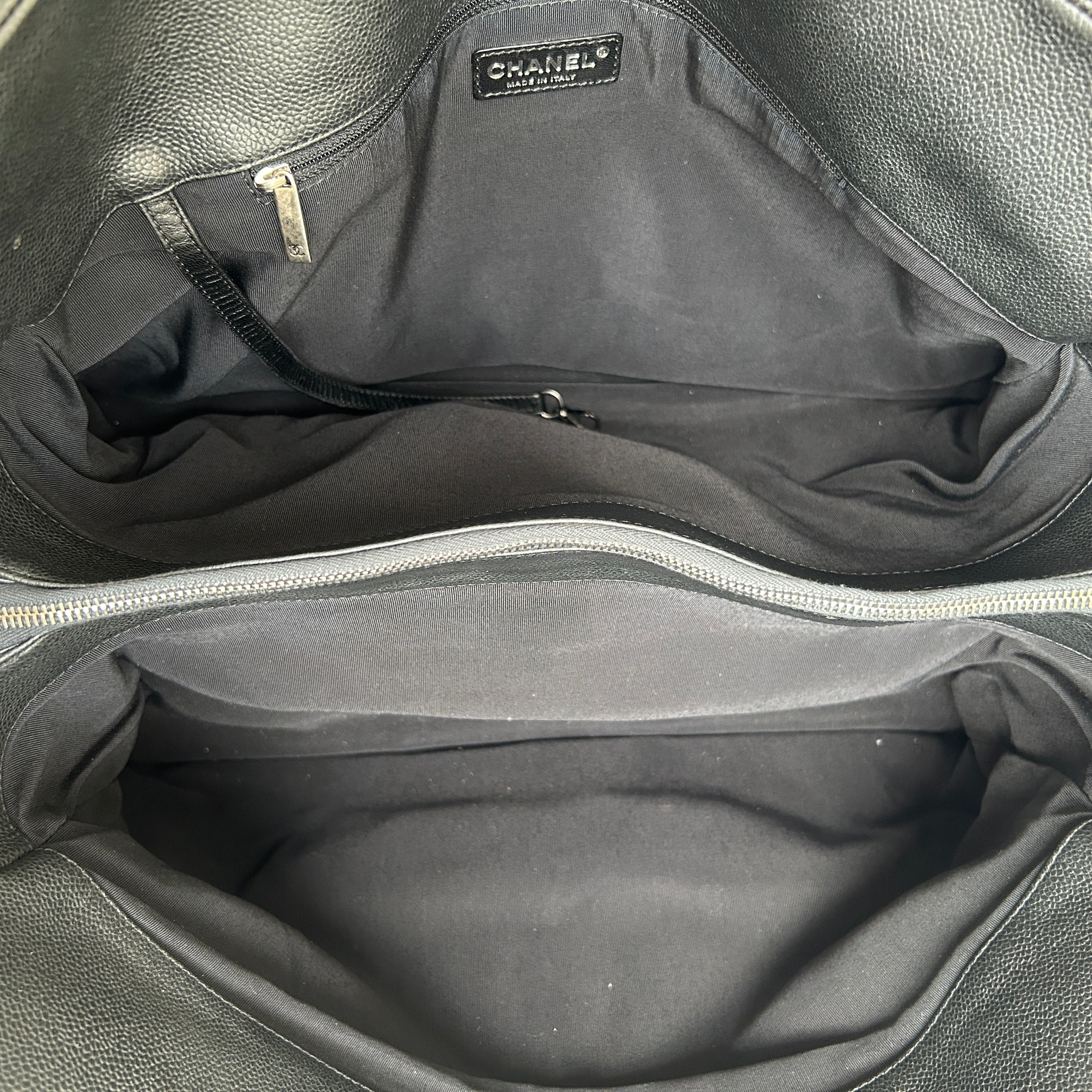 Black Caviar Shopping Tote w/RHW