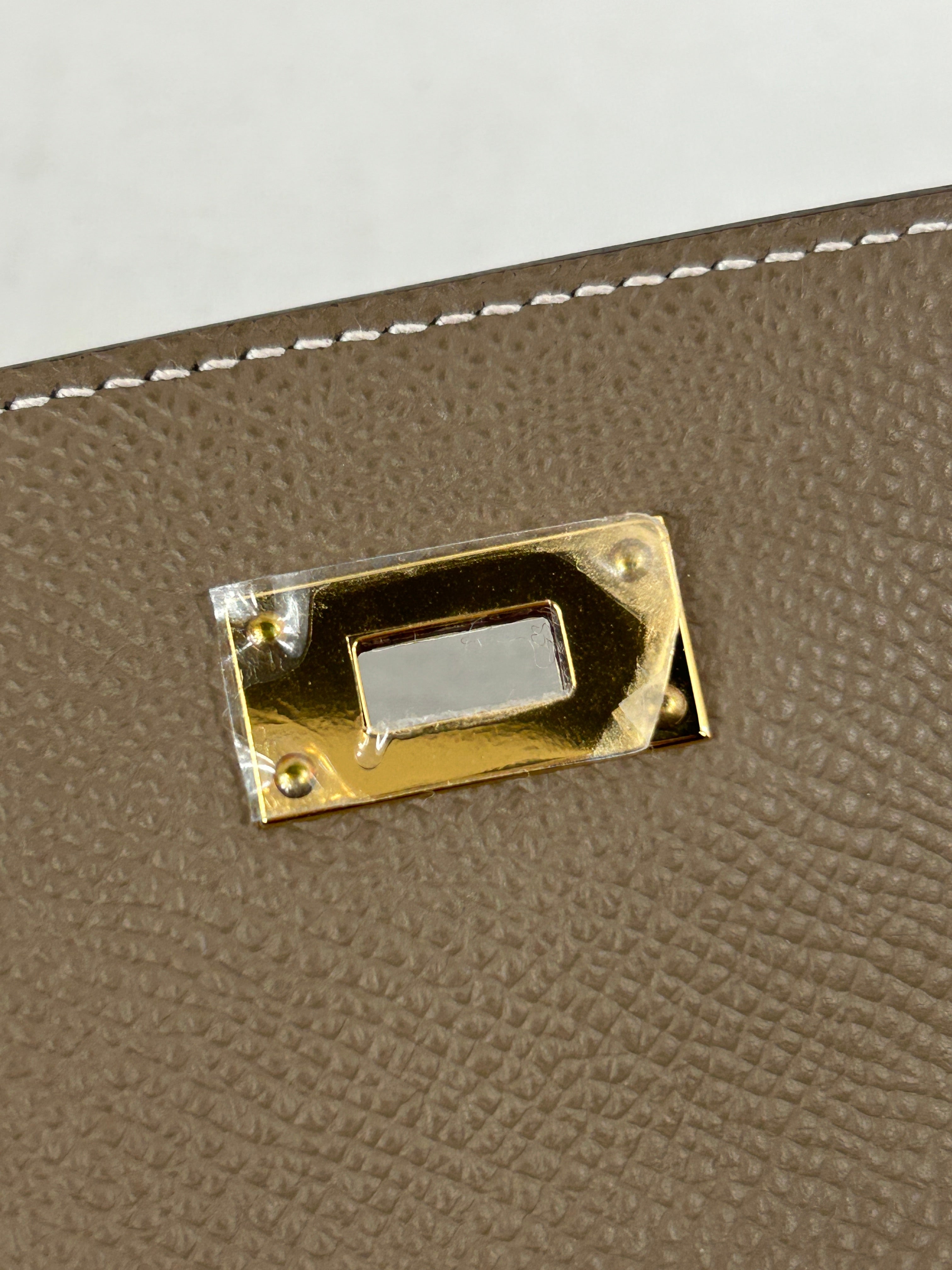 Etoupe Epsom Leather Kelly To Go Wallet w/GHW