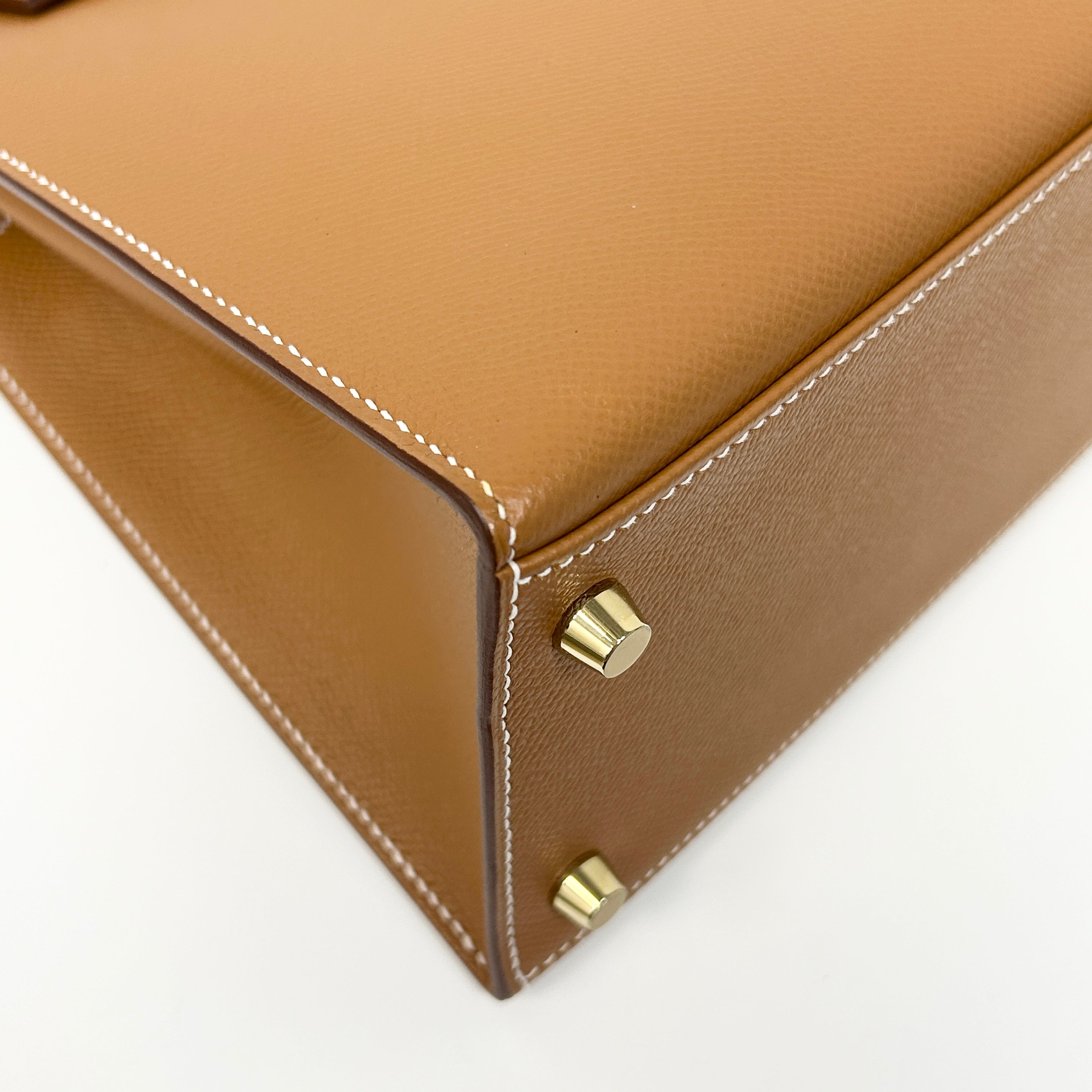 Gold Epsom Kelly Sellier 28