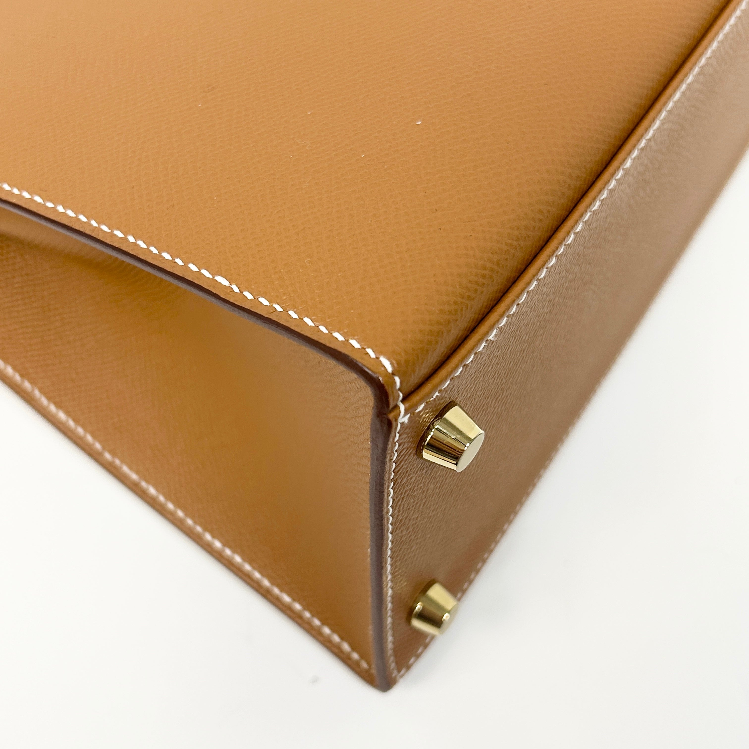 Gold Epsom Kelly Sellier 28