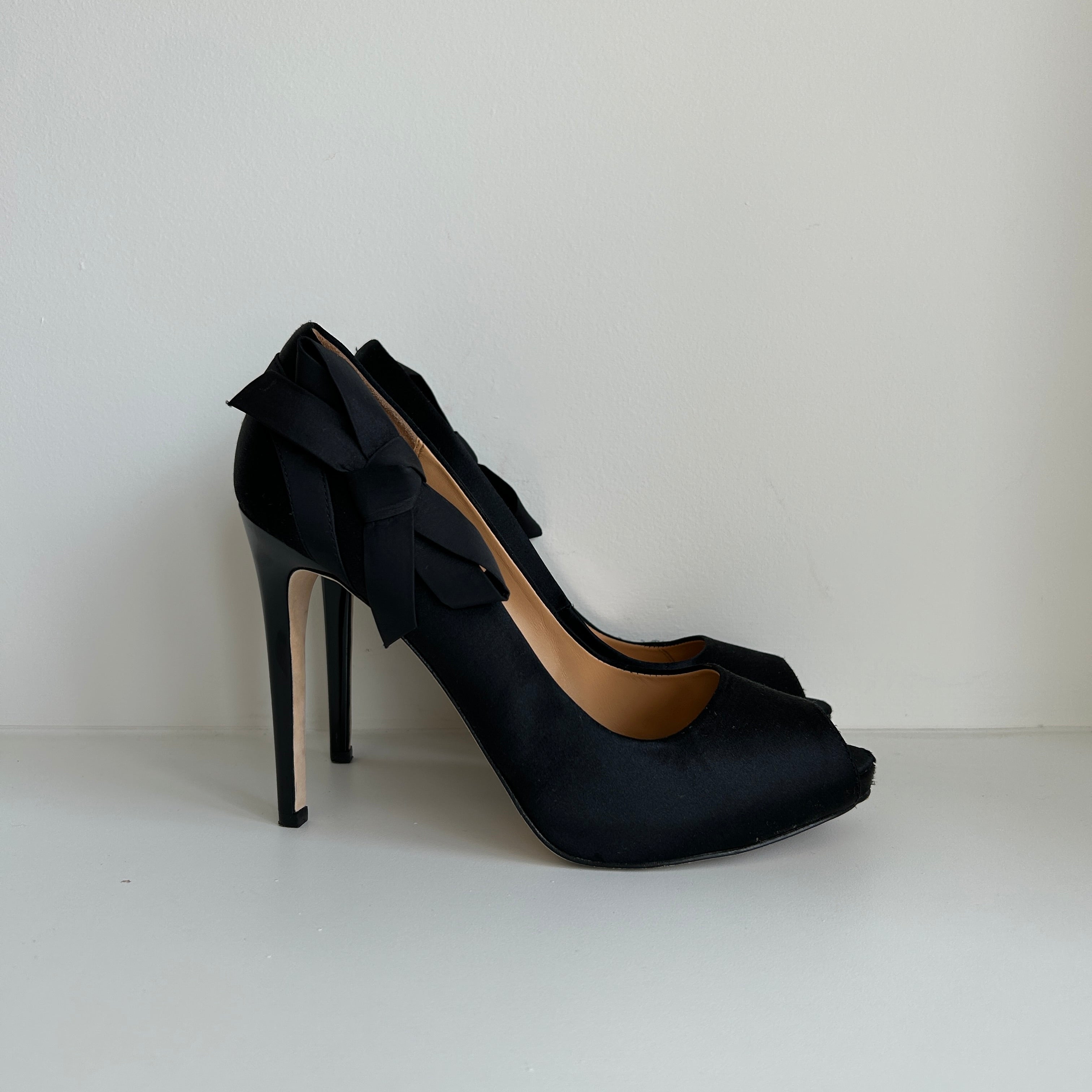 Black Satin Bow Accents Pumps