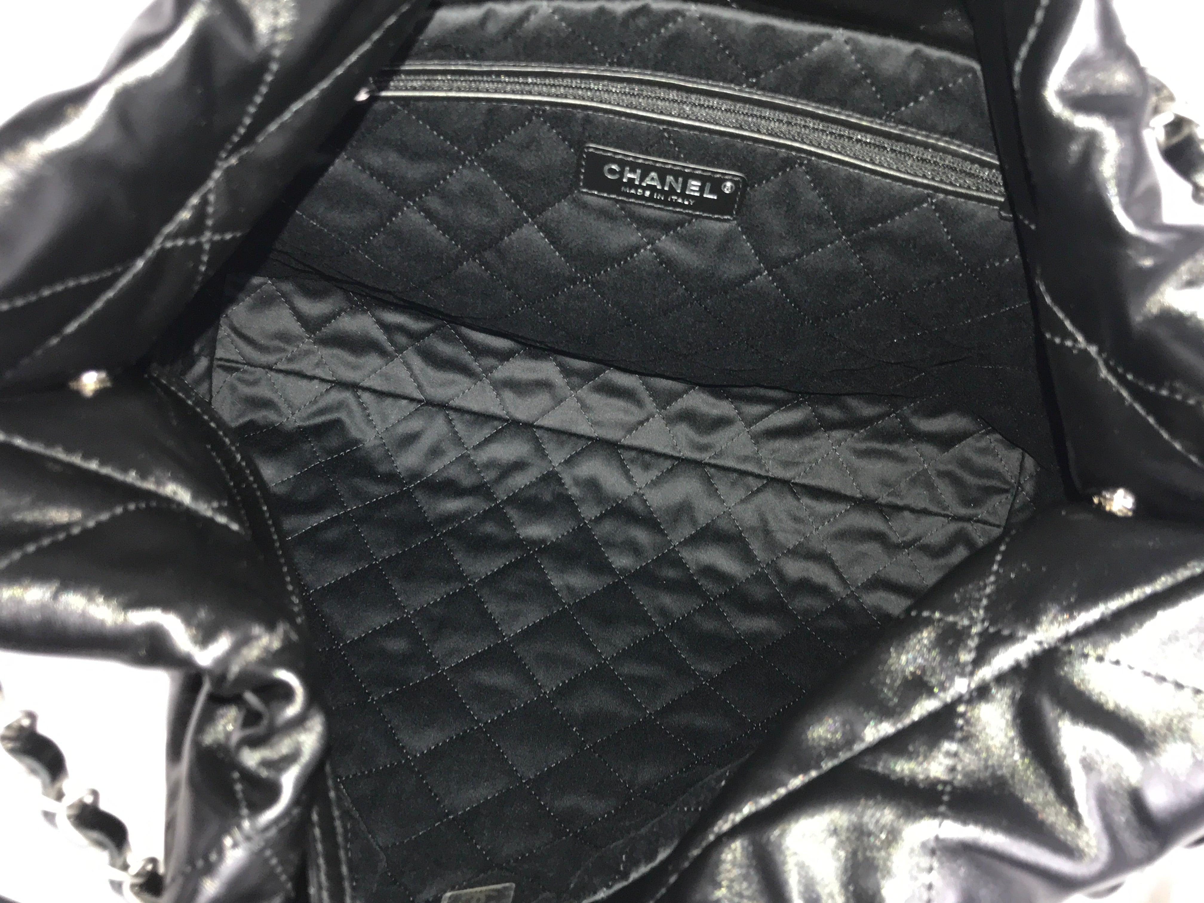 Shiny Black Quilted Calfskin Leather 23S Hobo Bag w/MSHW
