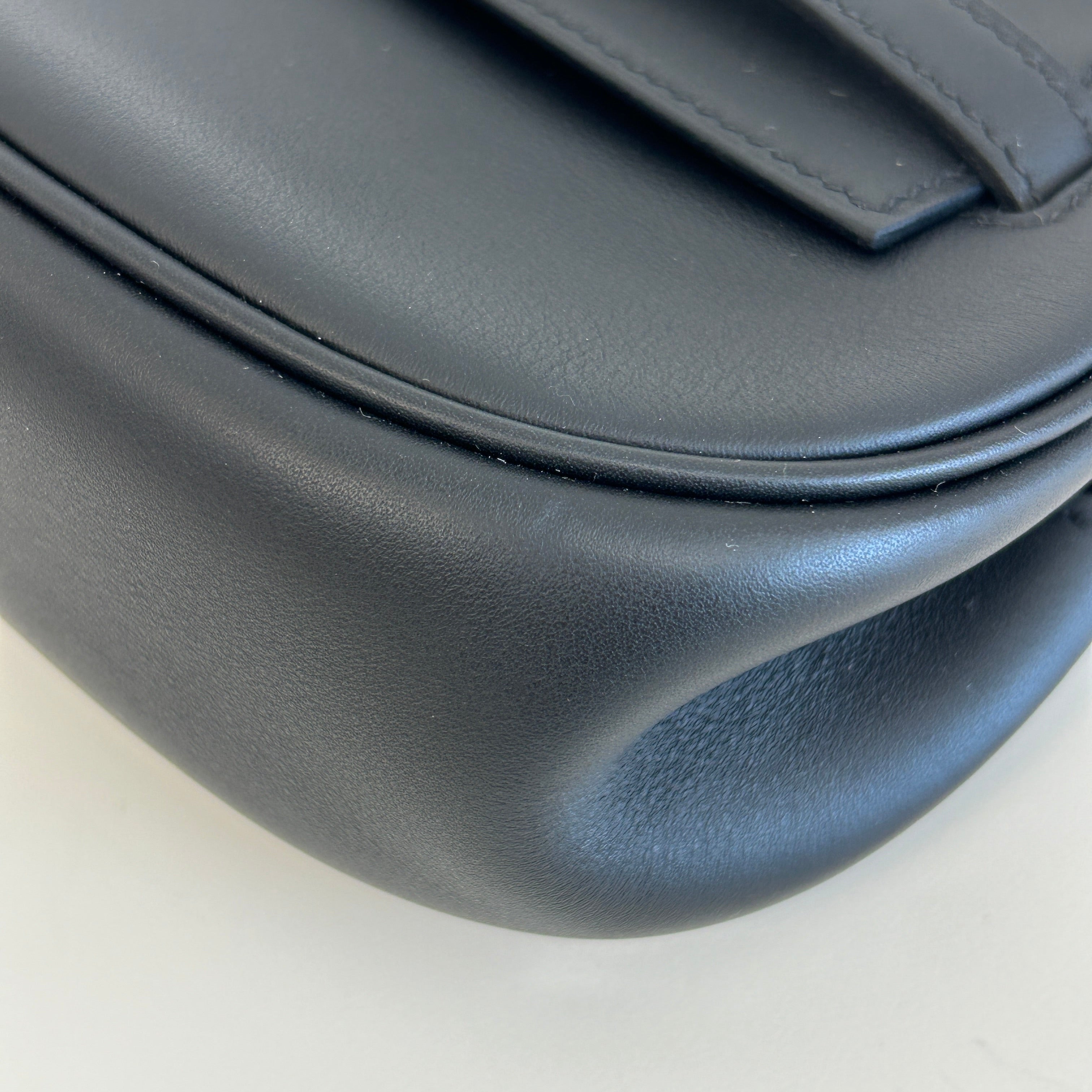 Noir Swift Leather Kelly Moove w/Pouch & PHW