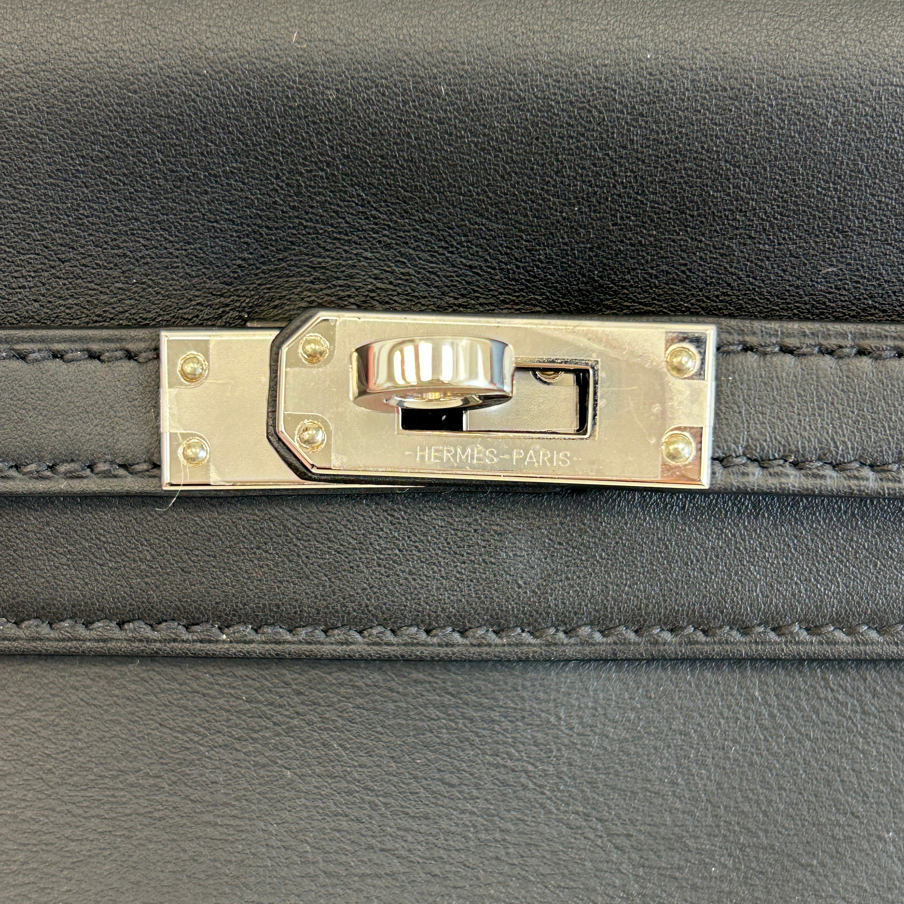 Noir Swift Leather Kelly Moove w/Pouch & PHW