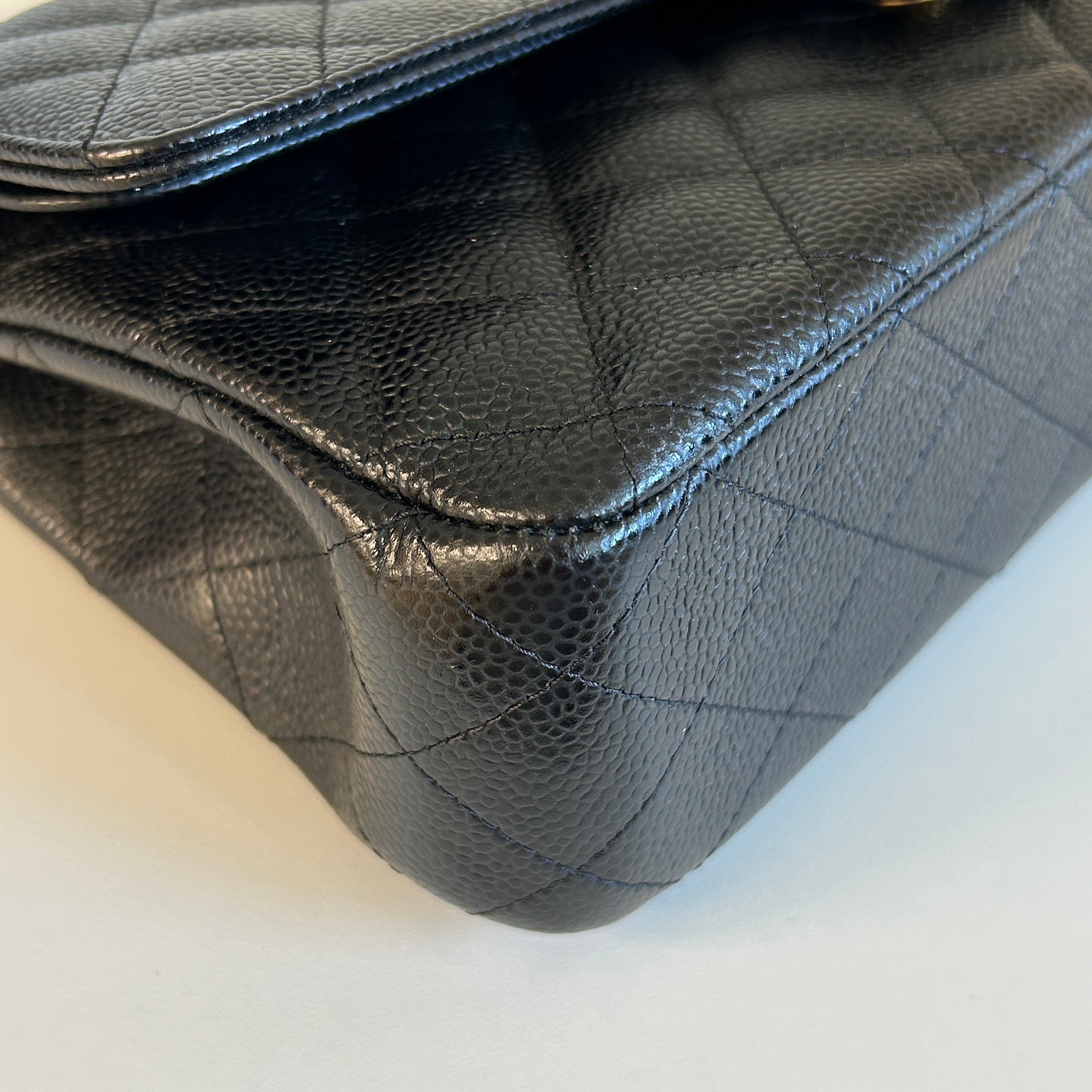 Black Caviar Quilted Medium Double Flap Classic Flap w/GHW