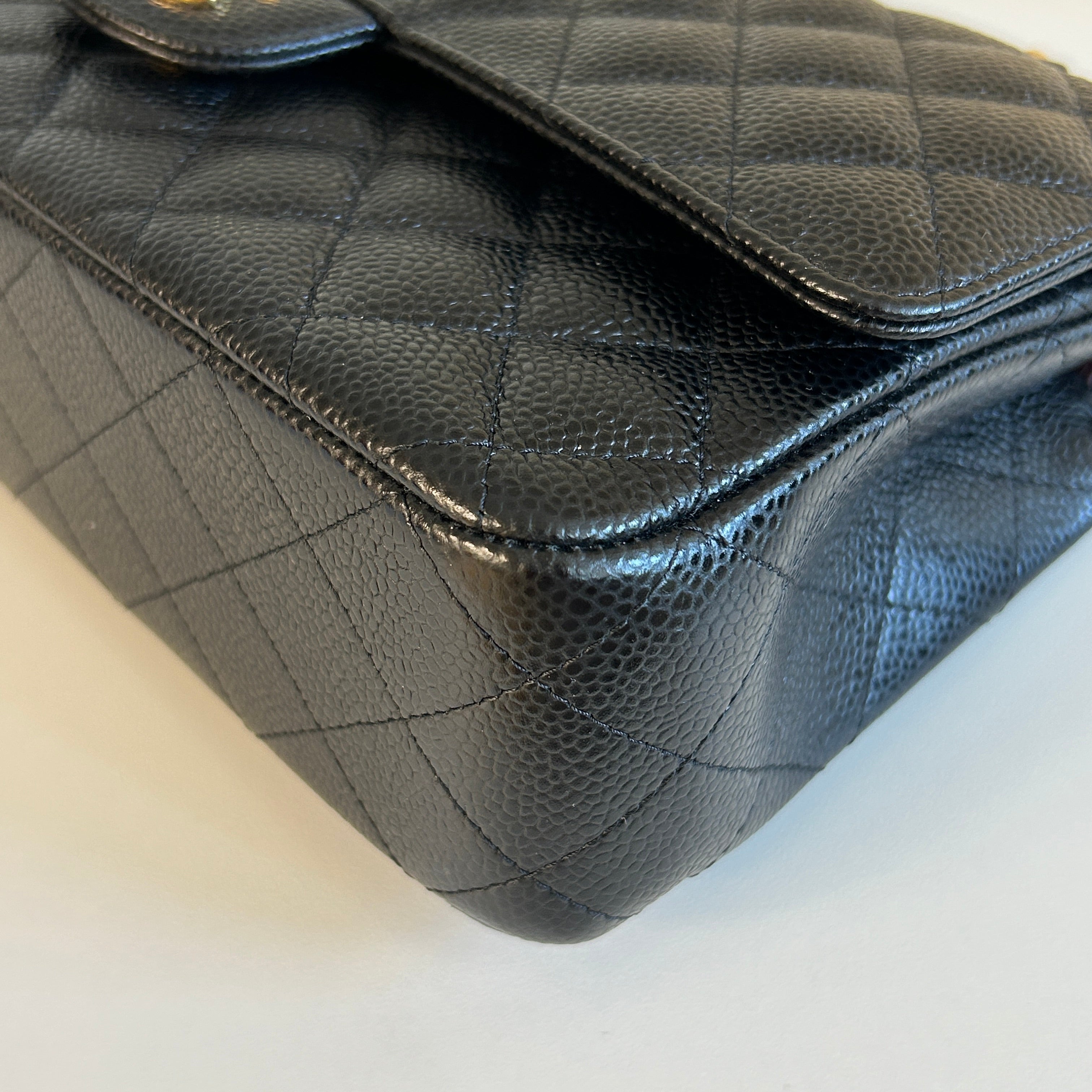 Black Caviar Quilted Medium Double Flap Classic Flap w/GHW