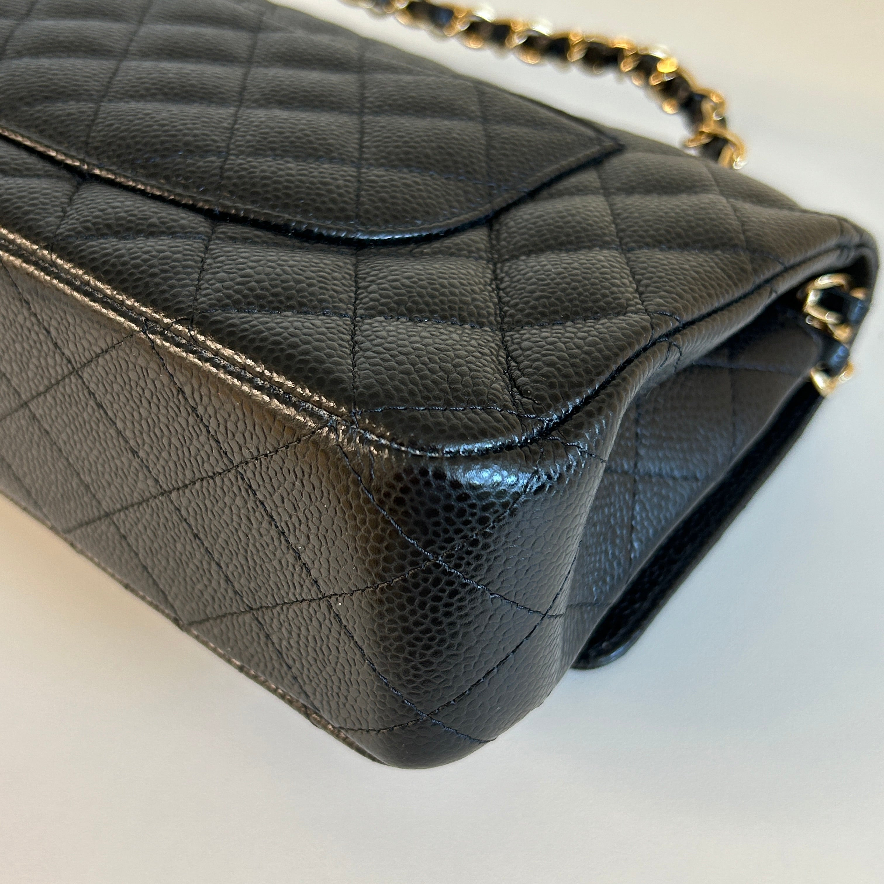 Black Caviar Quilted Medium Double Flap Classic Flap w/GHW
