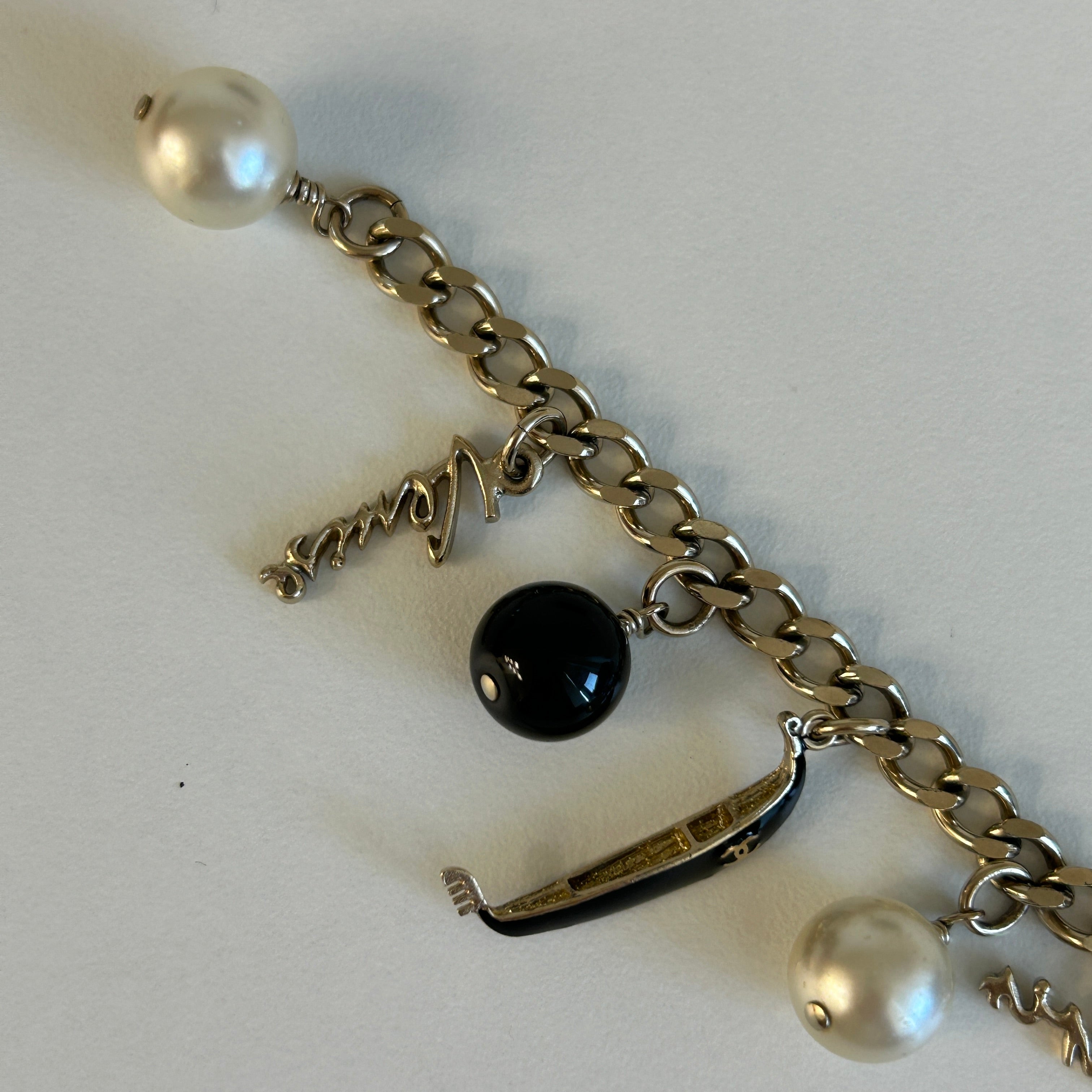 07A Gold Metal Venice Charm Bracelet