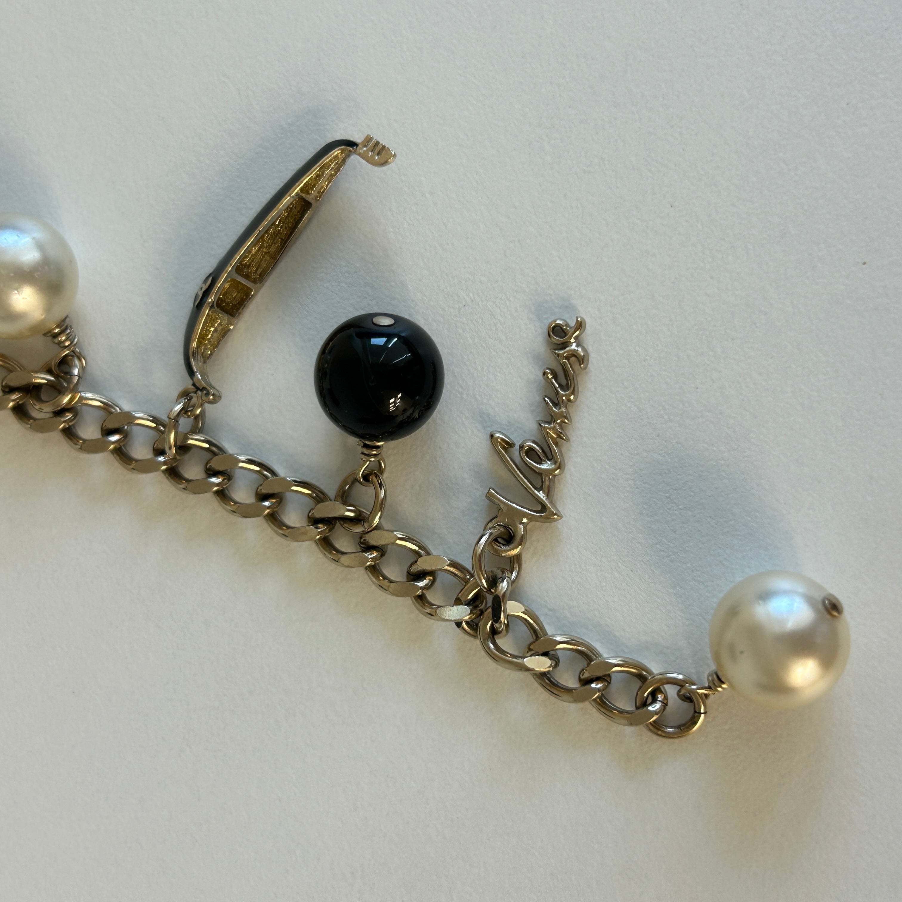 07A Gold Metal Venice Charm Bracelet