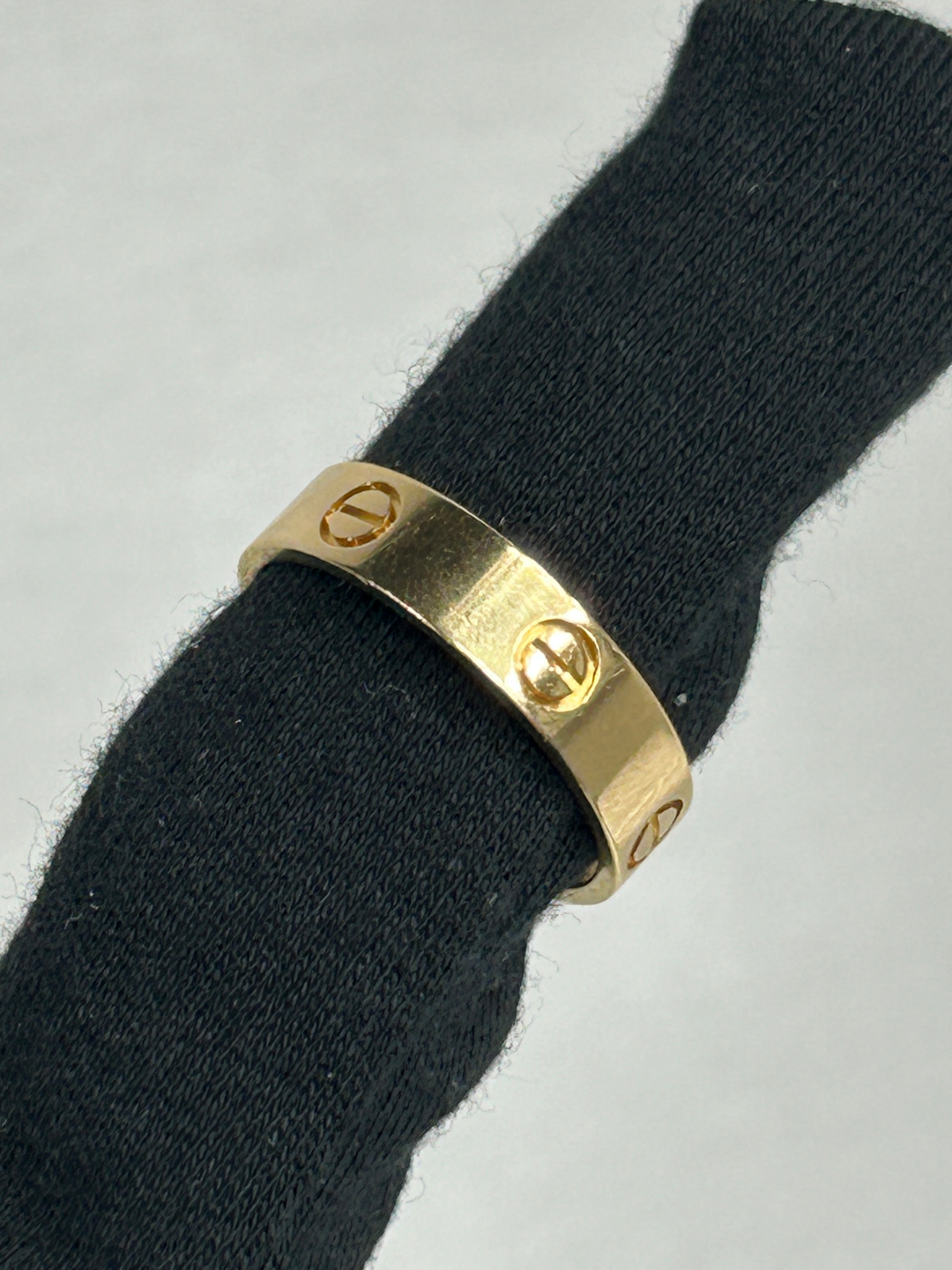 18K Gold Love Ring