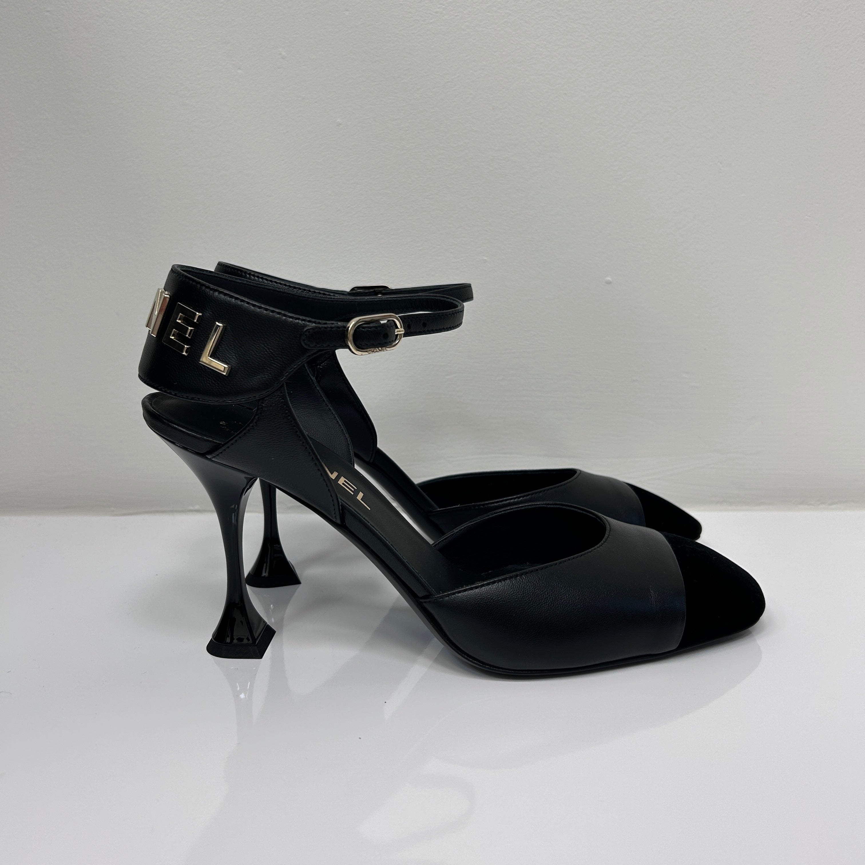 Black Lambskin Velvet Cap Toe Logo Strap Pumps