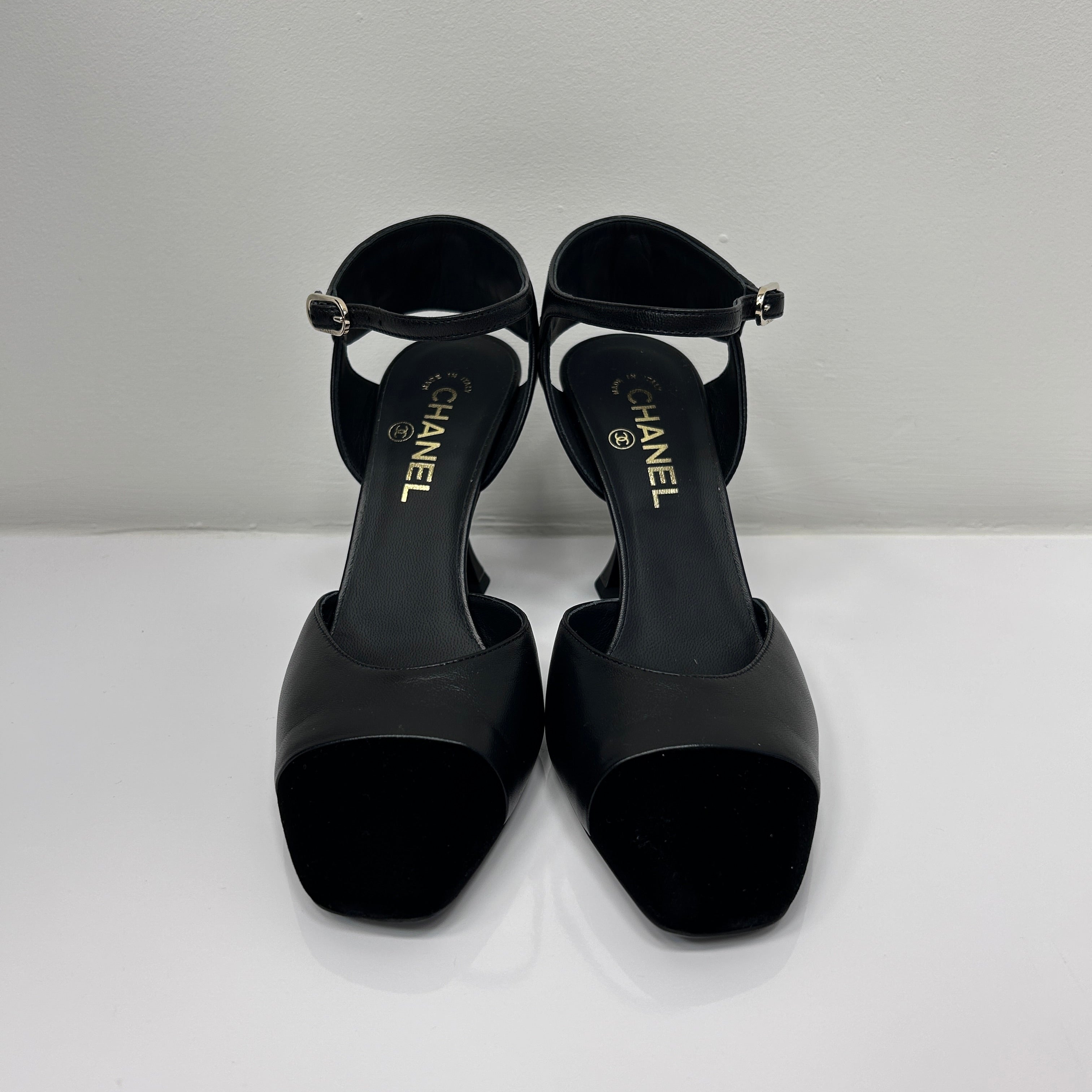 Black Lambskin Velvet Cap Toe Logo Strap Pumps