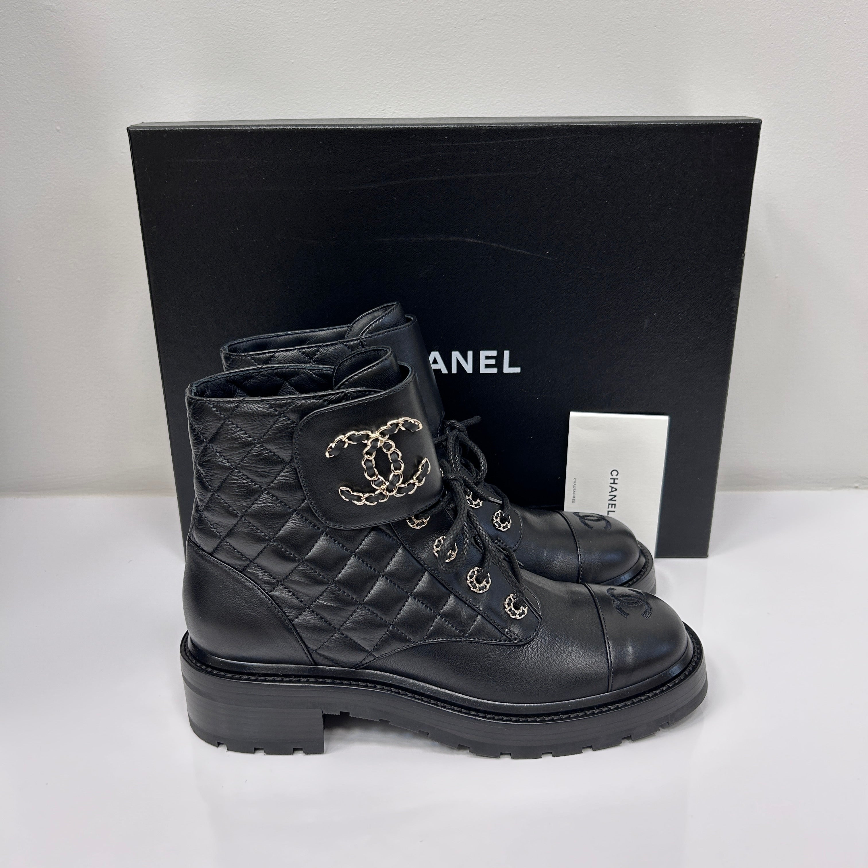 Shiny Goatskin Calfskin Quilted Lace Up Combat Boots