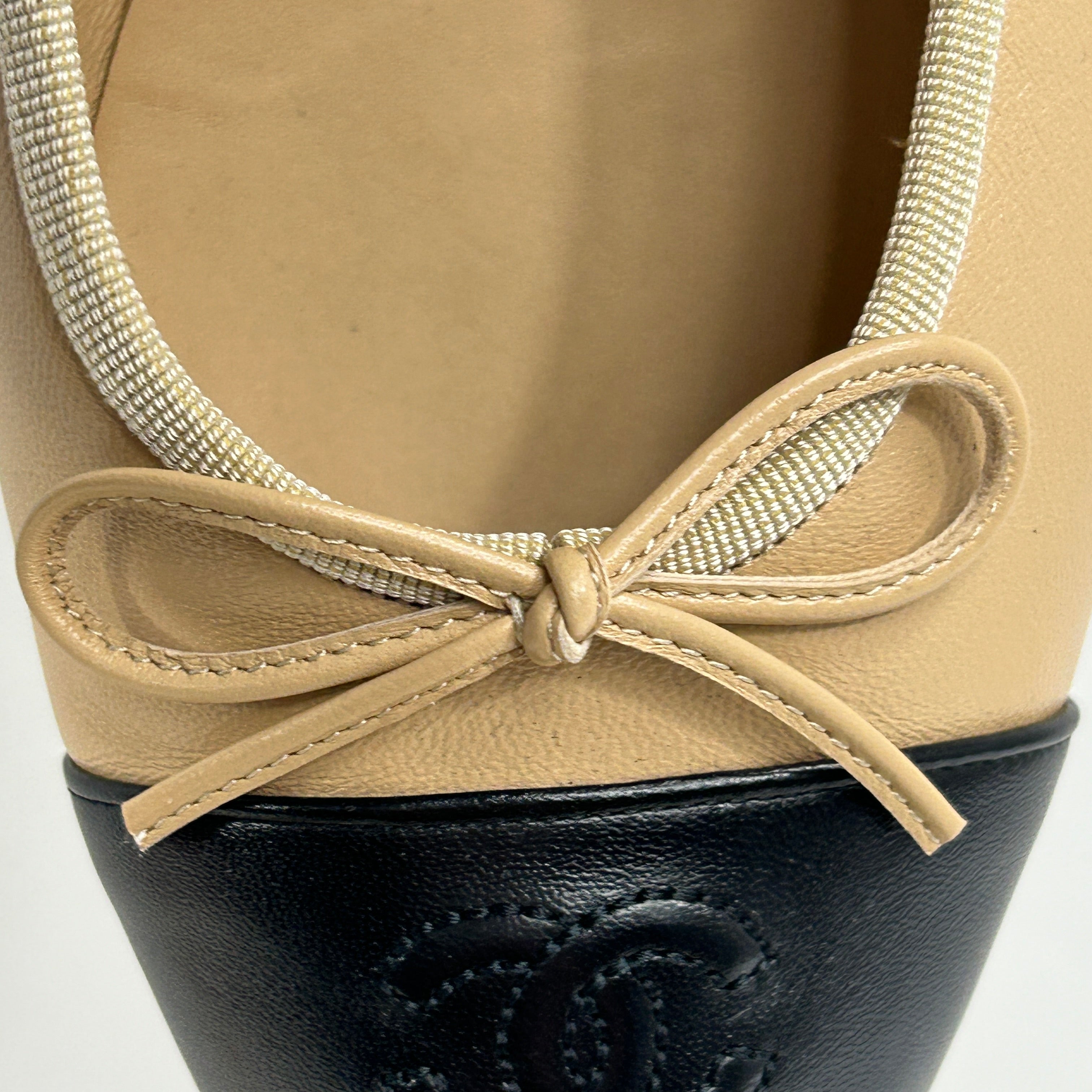 Beige/Black Lambskin CC Ballet Flats