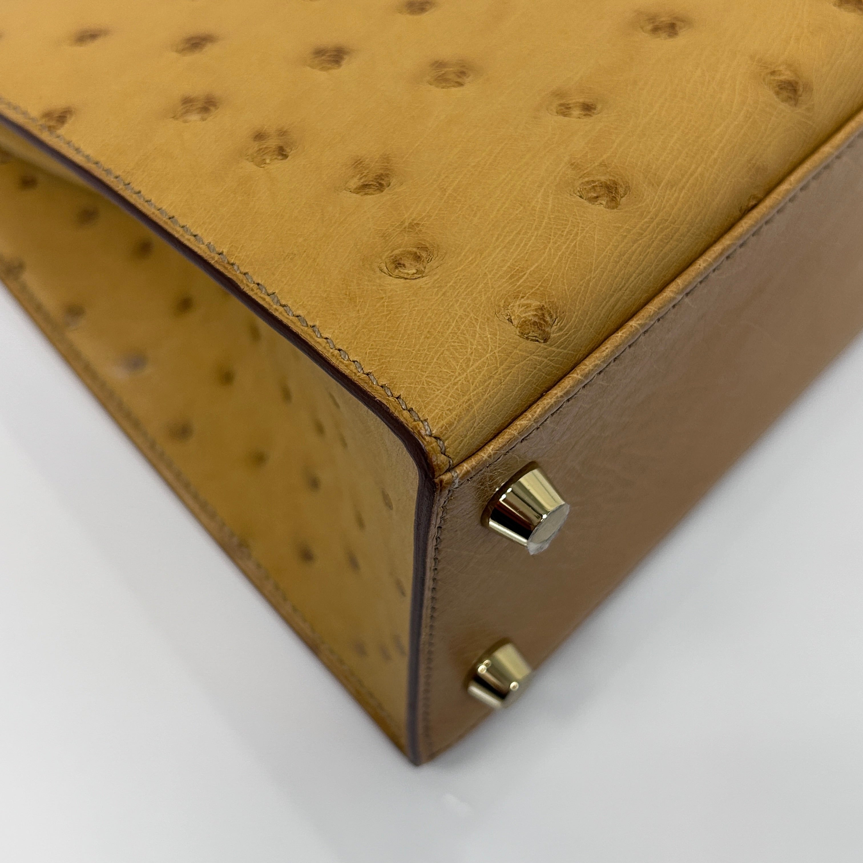 Tabac-Camel Ostrich Leather Kelly Sellier 25 Bag w/GHW