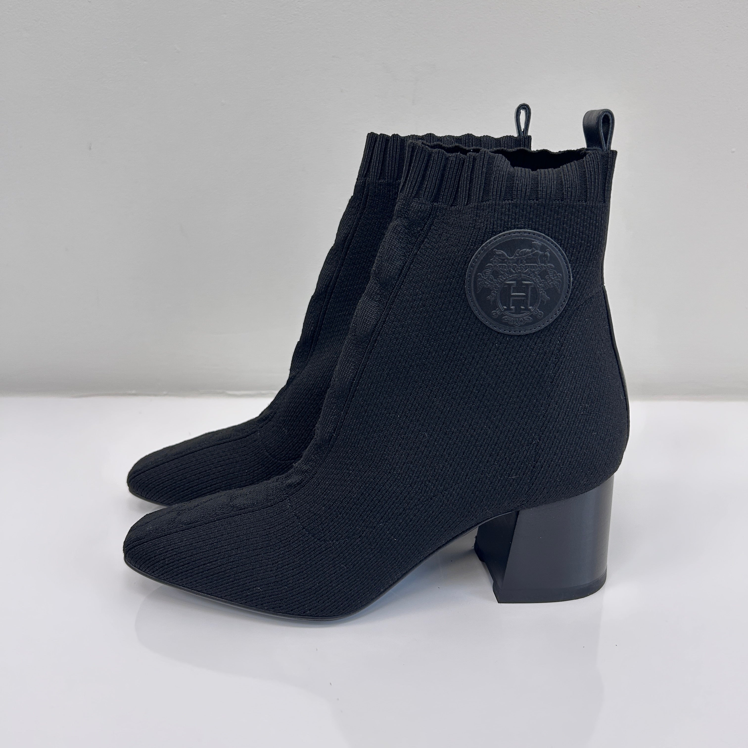 Black Volver 60 Ankle Boots