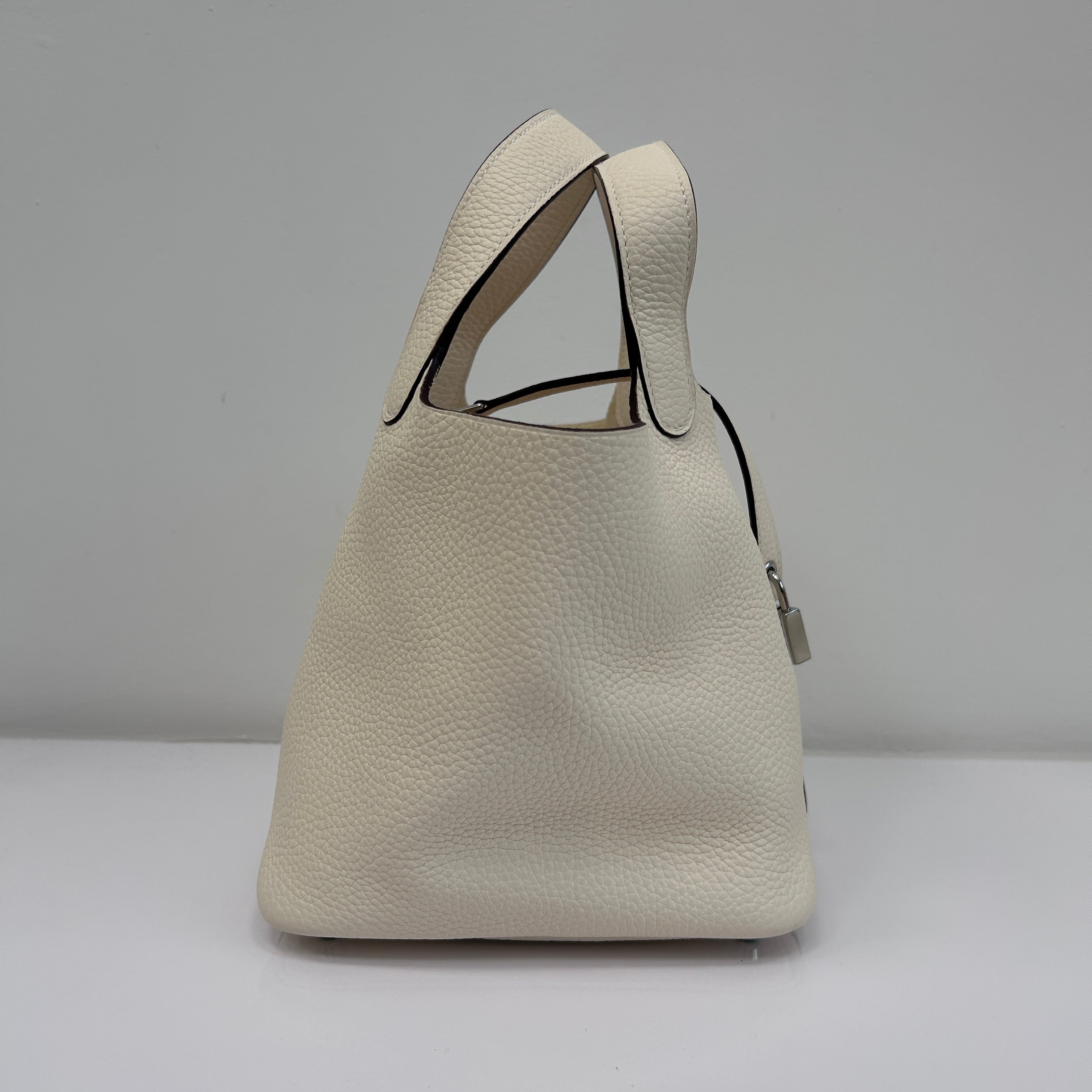 Nata Taurillon Clemence Picotin Lock 22 MM Bag W/PHW
