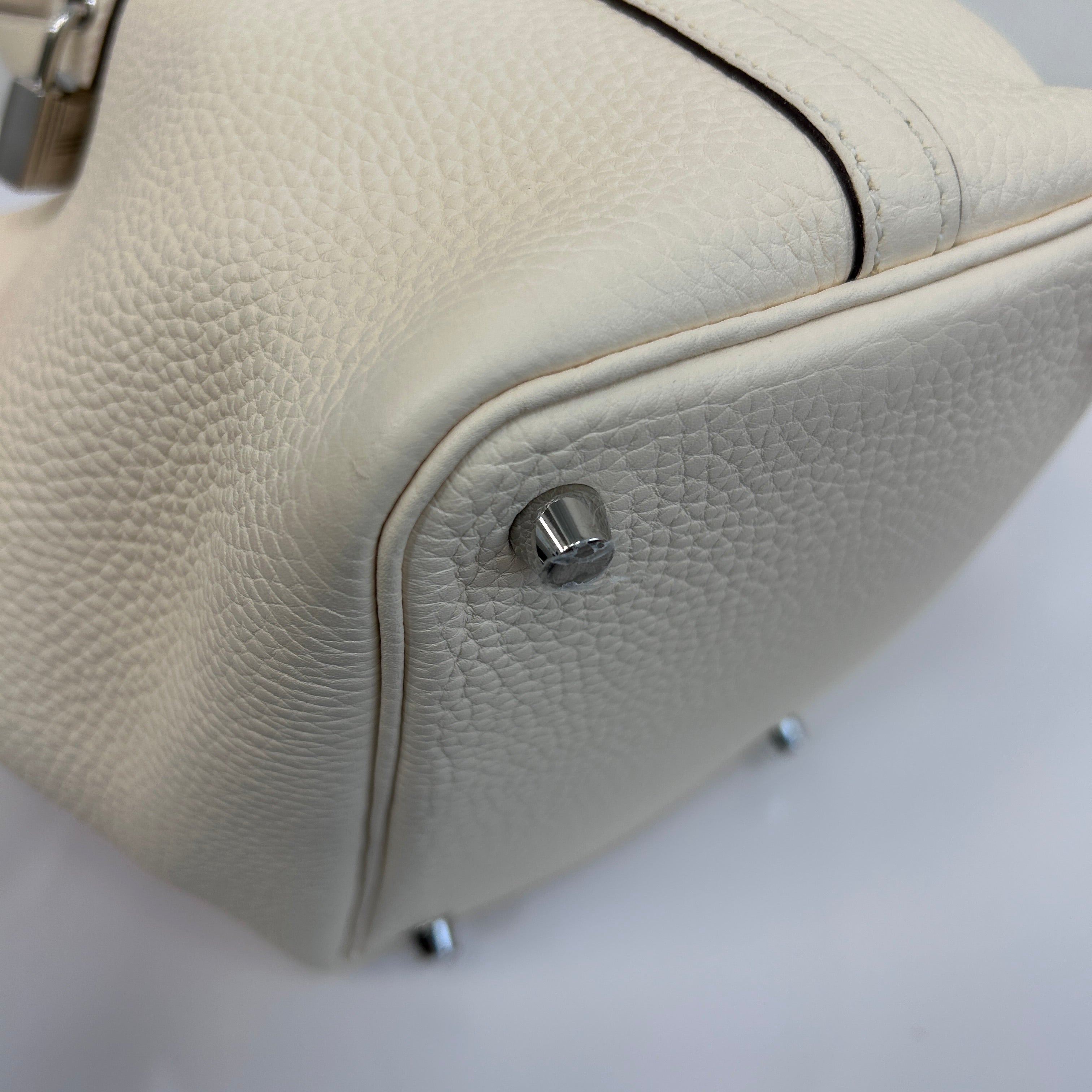 Nata Taurillon Clemence Picotin Lock 22 MM Bag W/PHW