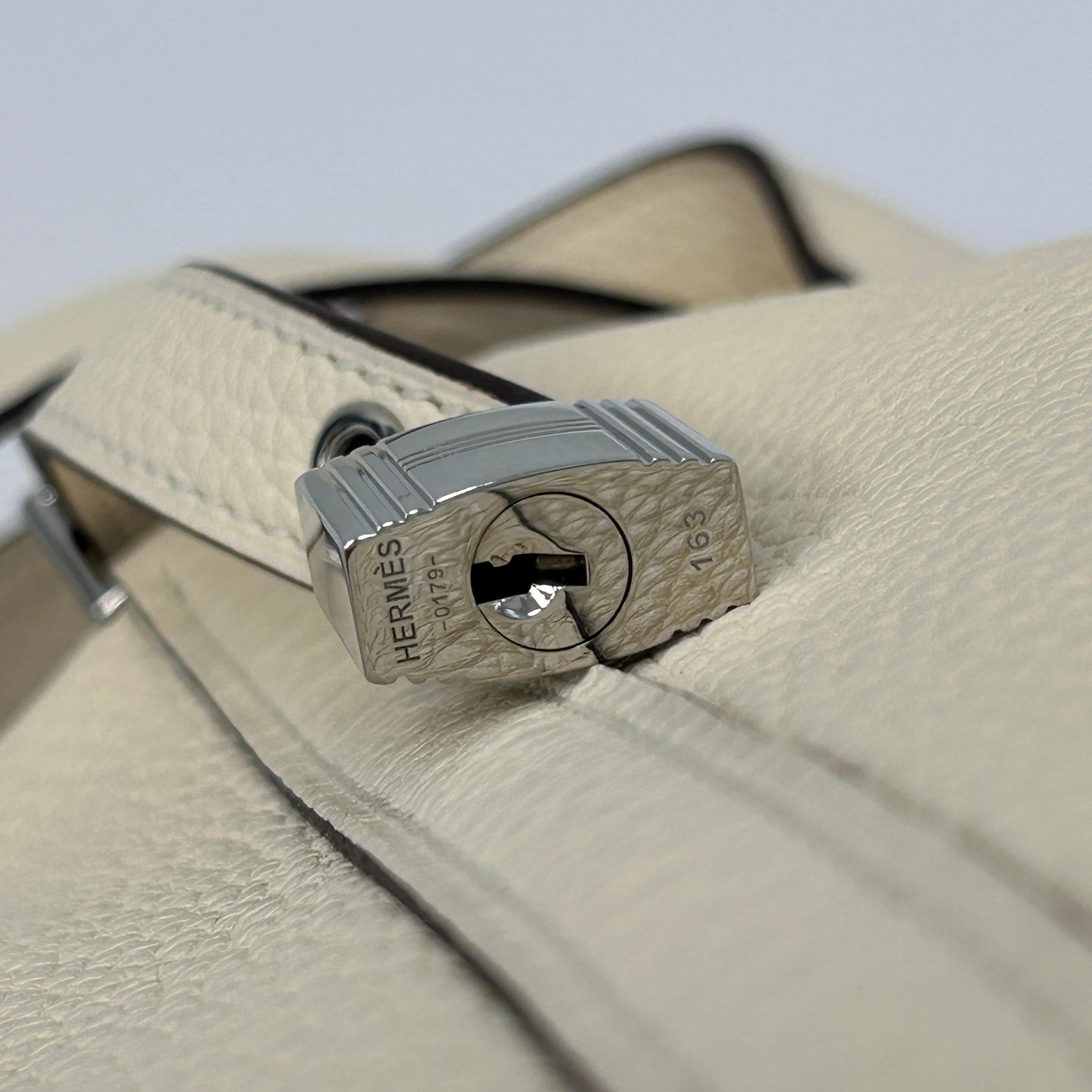 Nata Taurillon Clemence Picotin Lock 22 MM Bag W/PHW