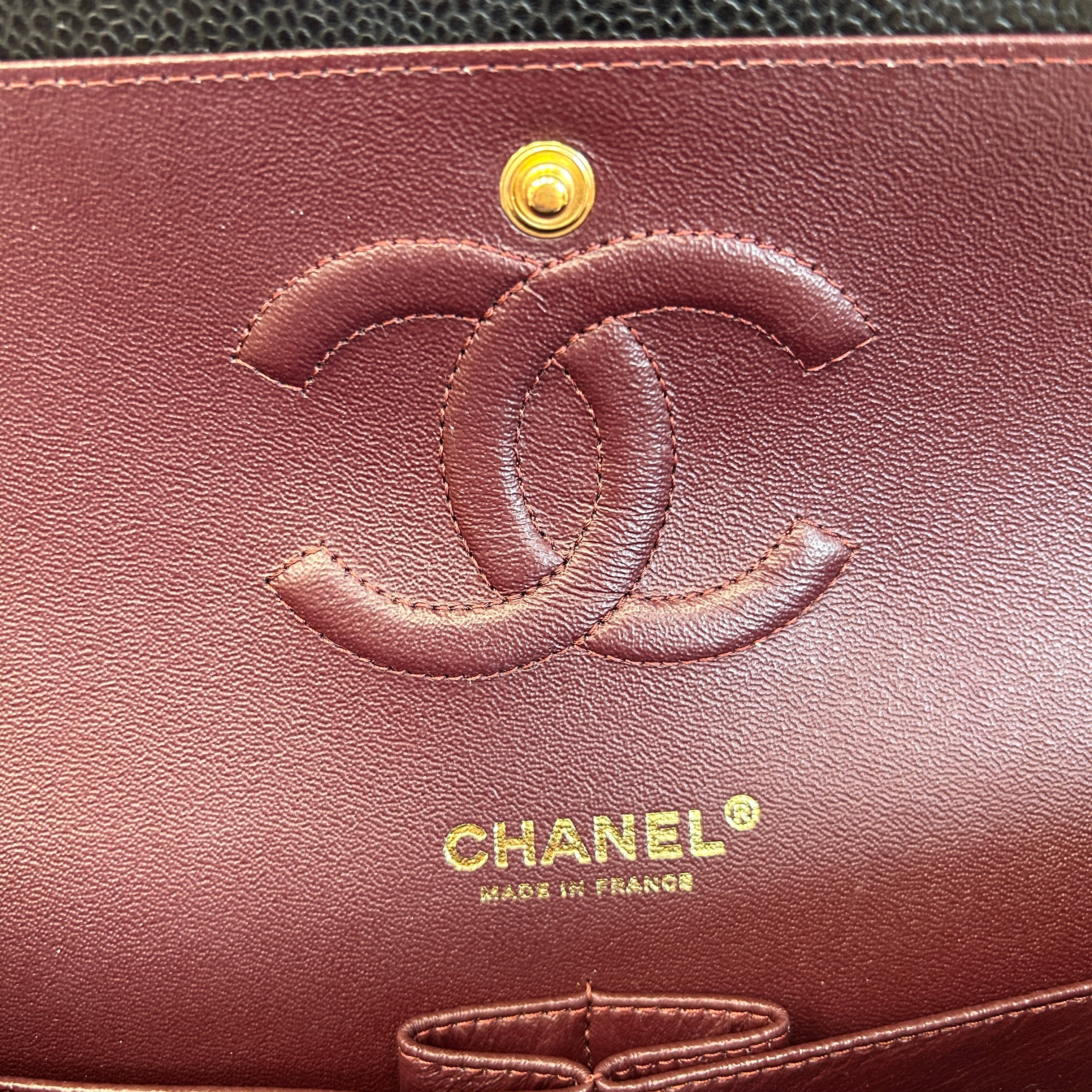 Black Caviar Medium Classic Double Flap w/GHW