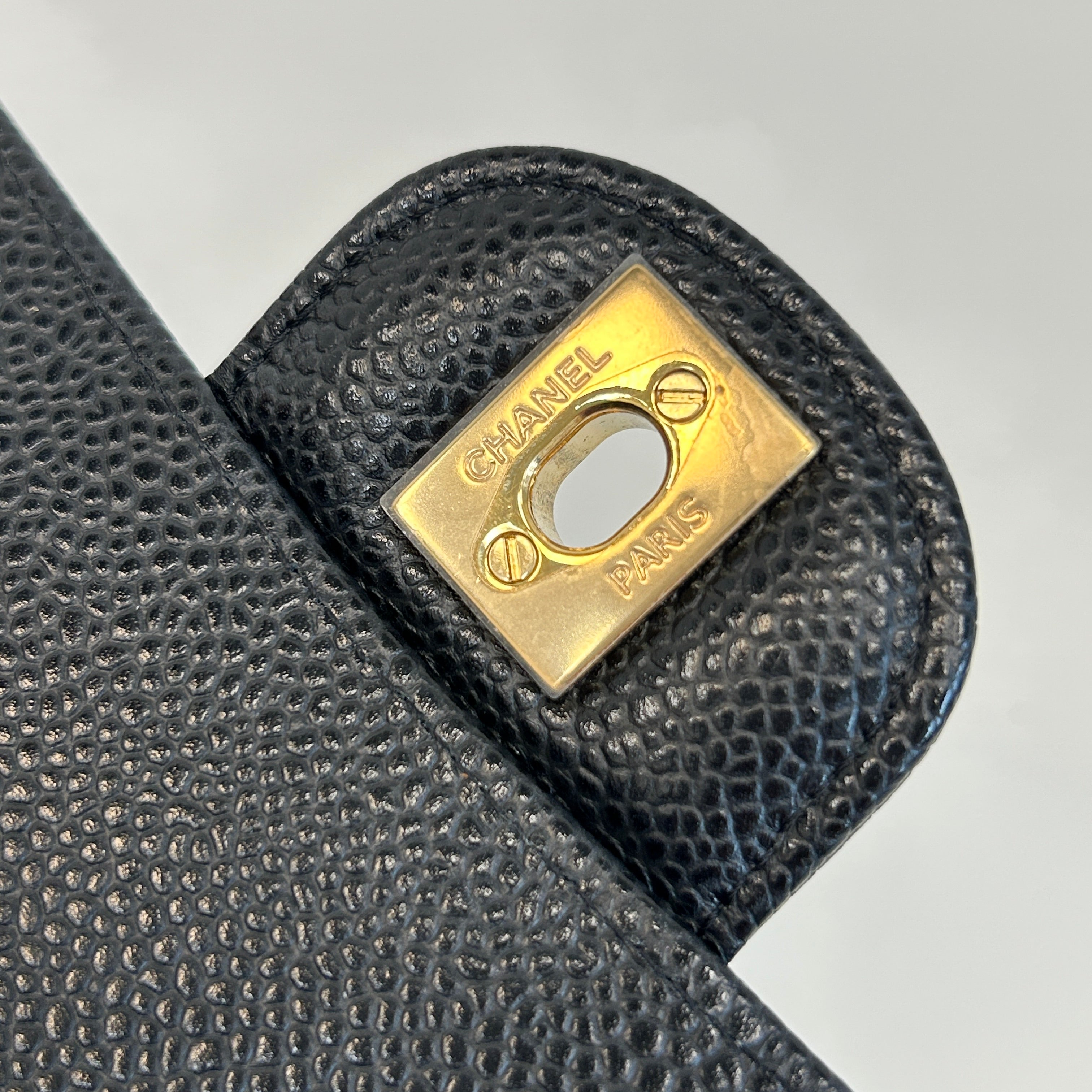 Black Caviar Medium Classic Double Flap w/GHW