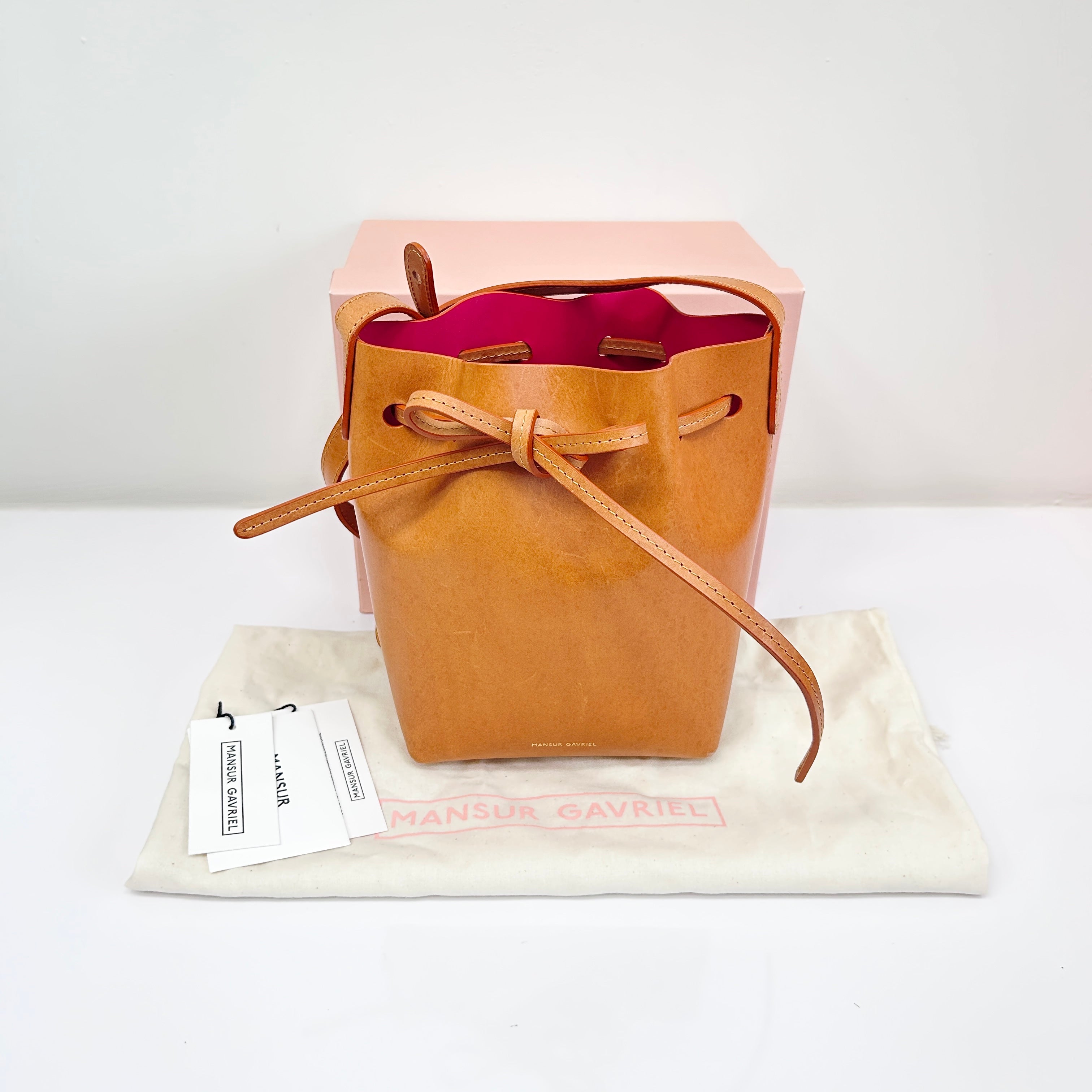 Cammello Vegetable Tanned Leather Mini Bucket Bag