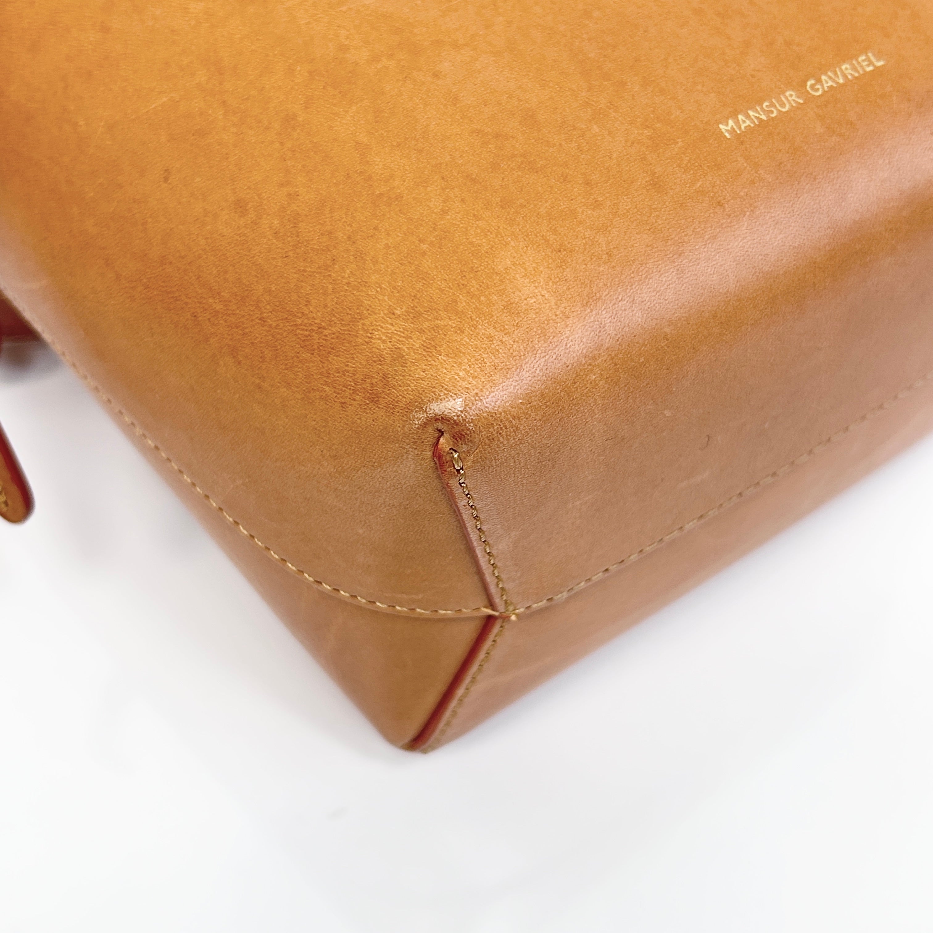Cammello Vegetable Tanned Leather Mini Bucket Bag