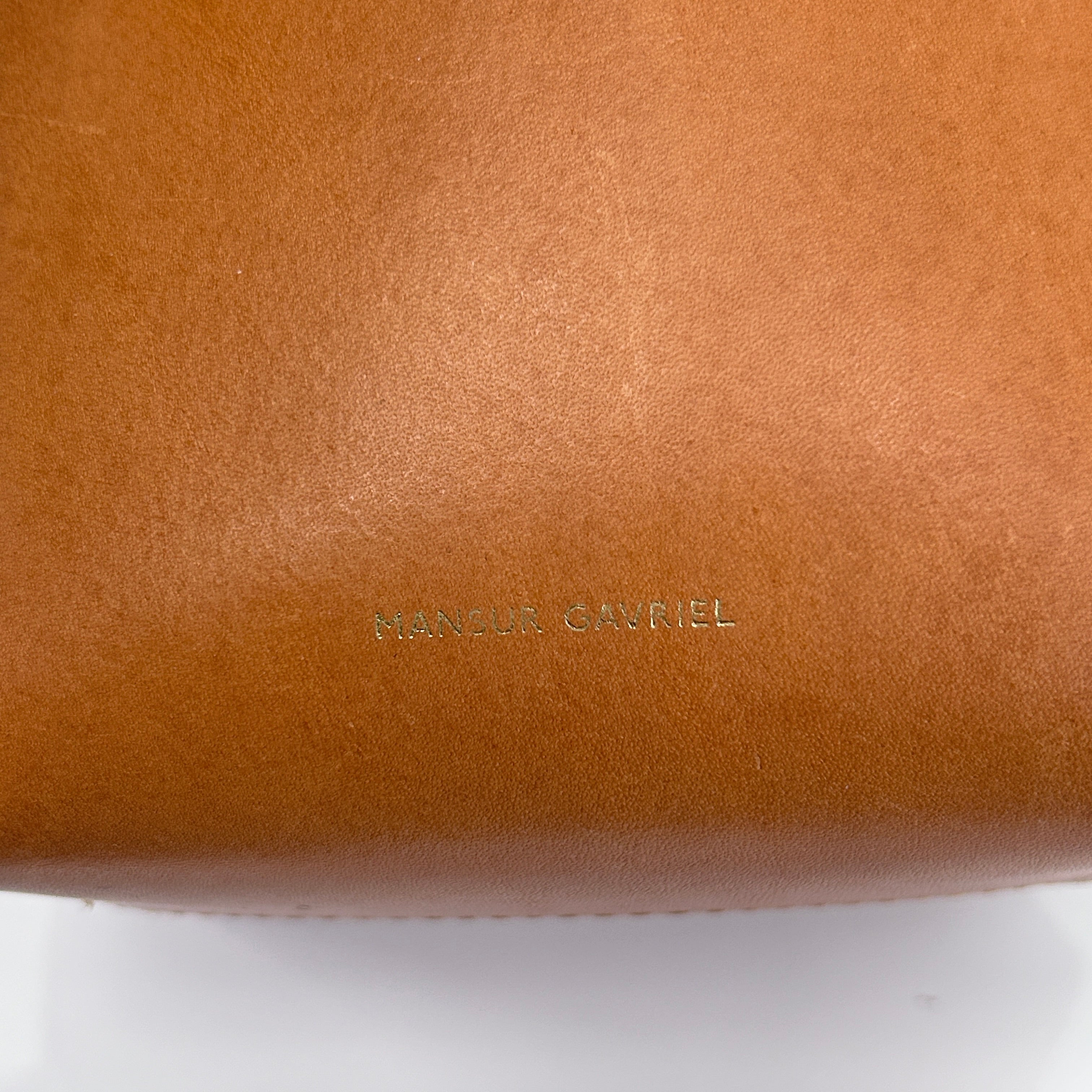 Cammello Vegetable Tanned Leather Mini Bucket Bag