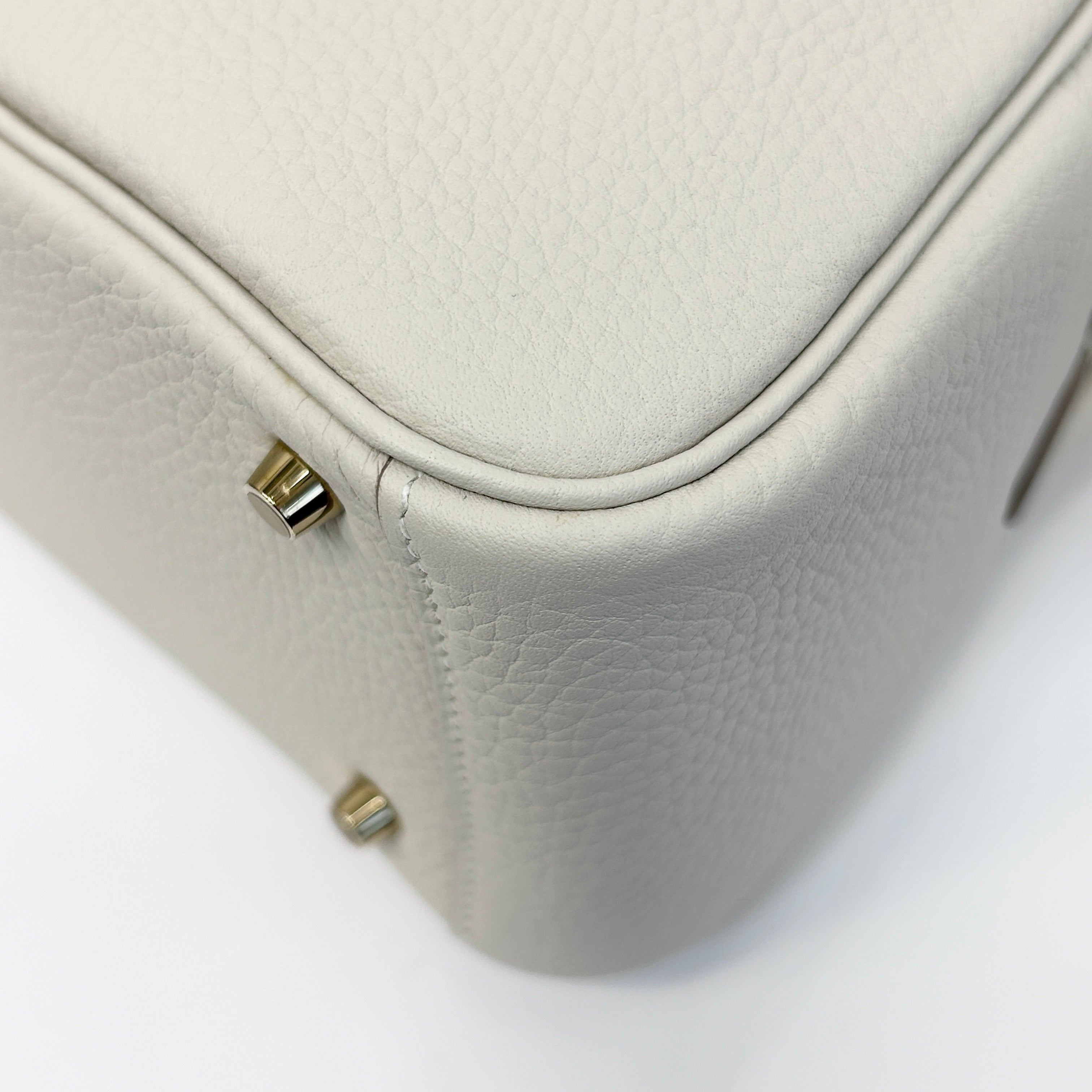 Craie Taurillon Clemence Leather Mini Lindy 20 Bag w/GHW