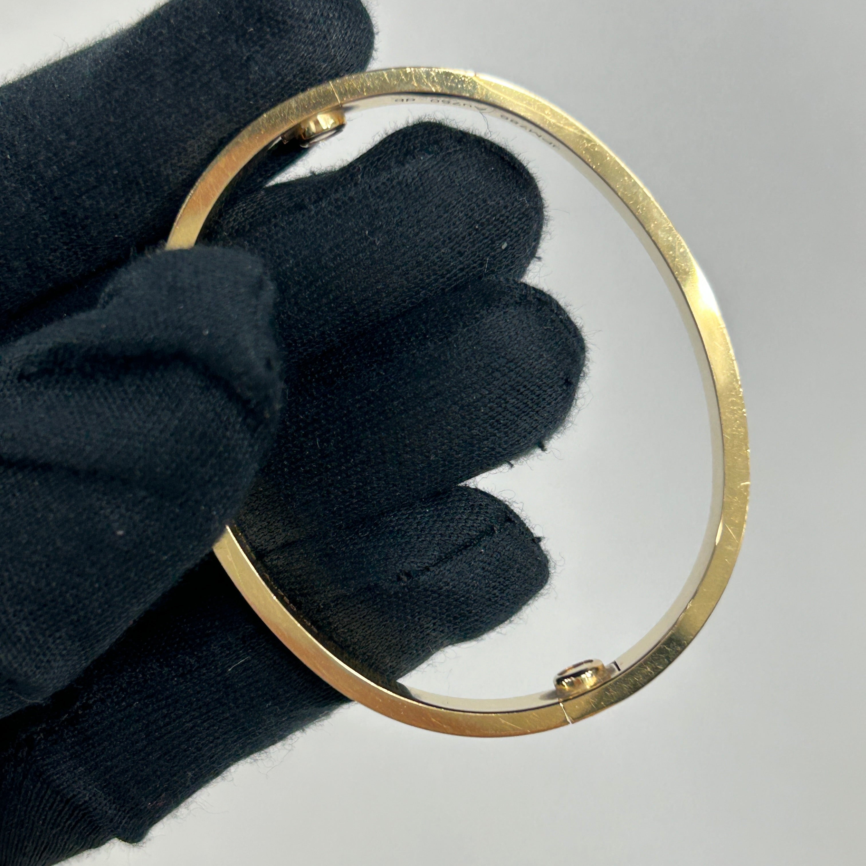 18K Yellow Gold Classic Model Love Bangle