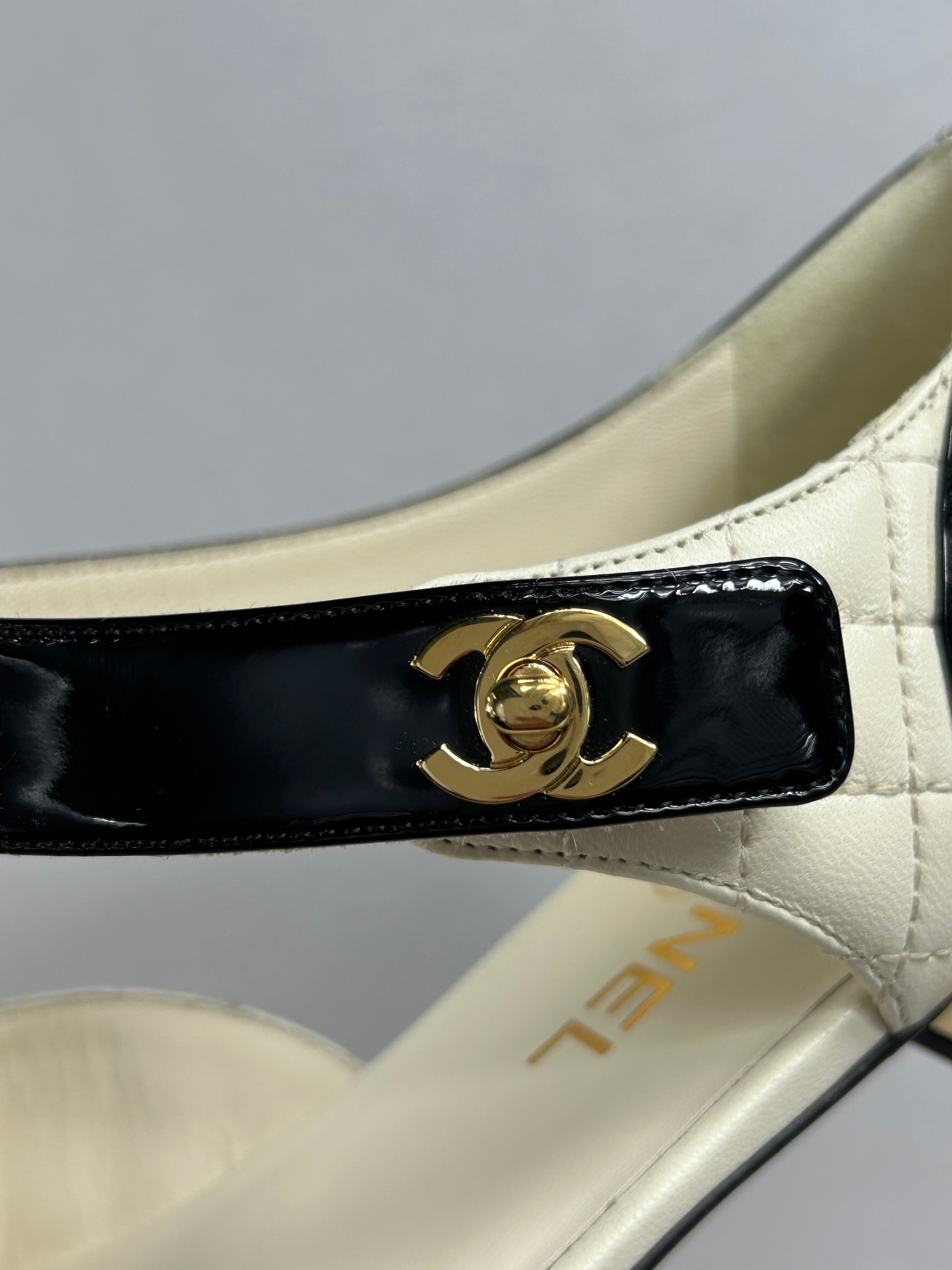 Ivory/Black Mary Jane Leather Shoes