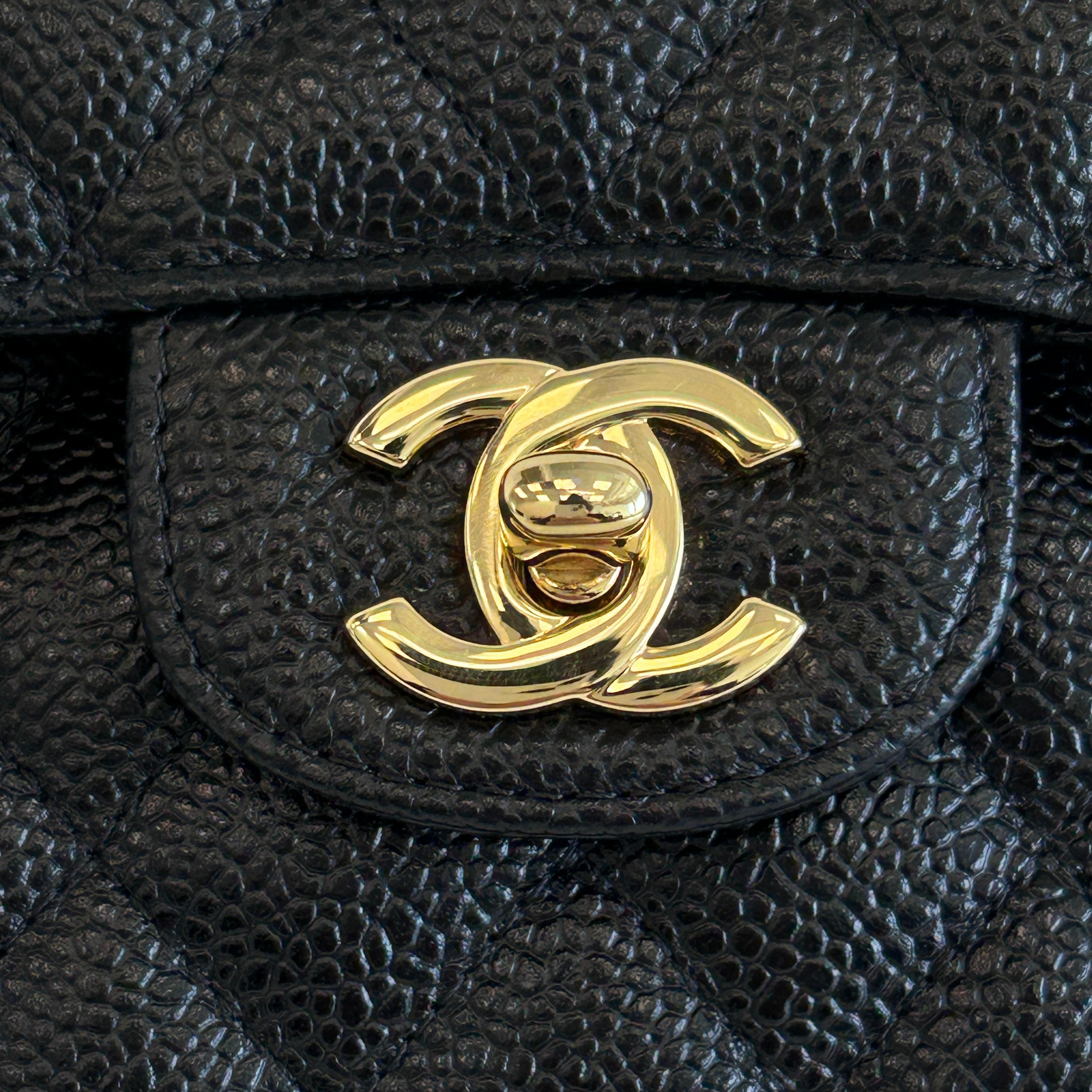 Black Caviar Classic Medium Double Flap Bag w/GHW