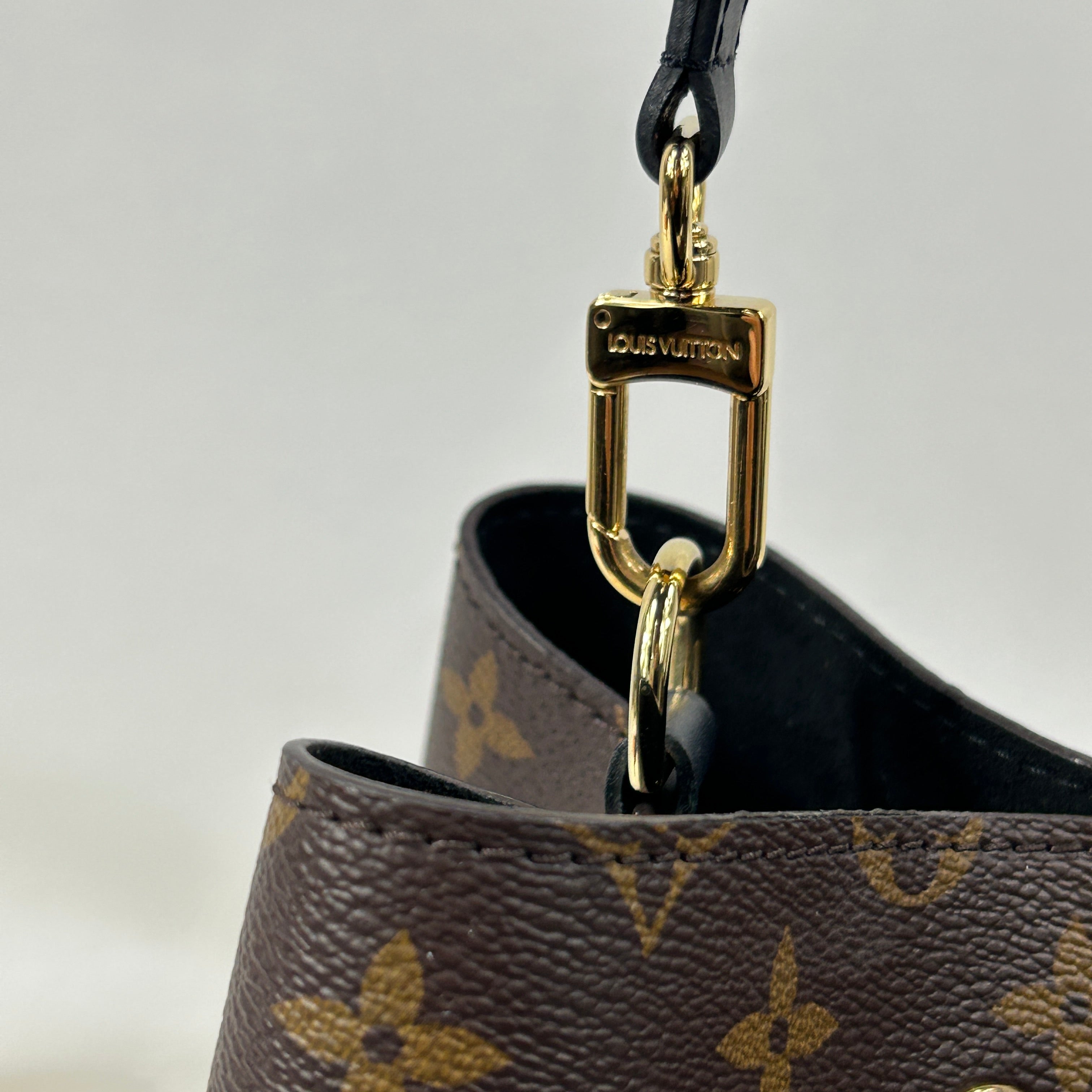 Monogram Coated Canvas Noir MM NéoNoé Bucket Bag w/GHW