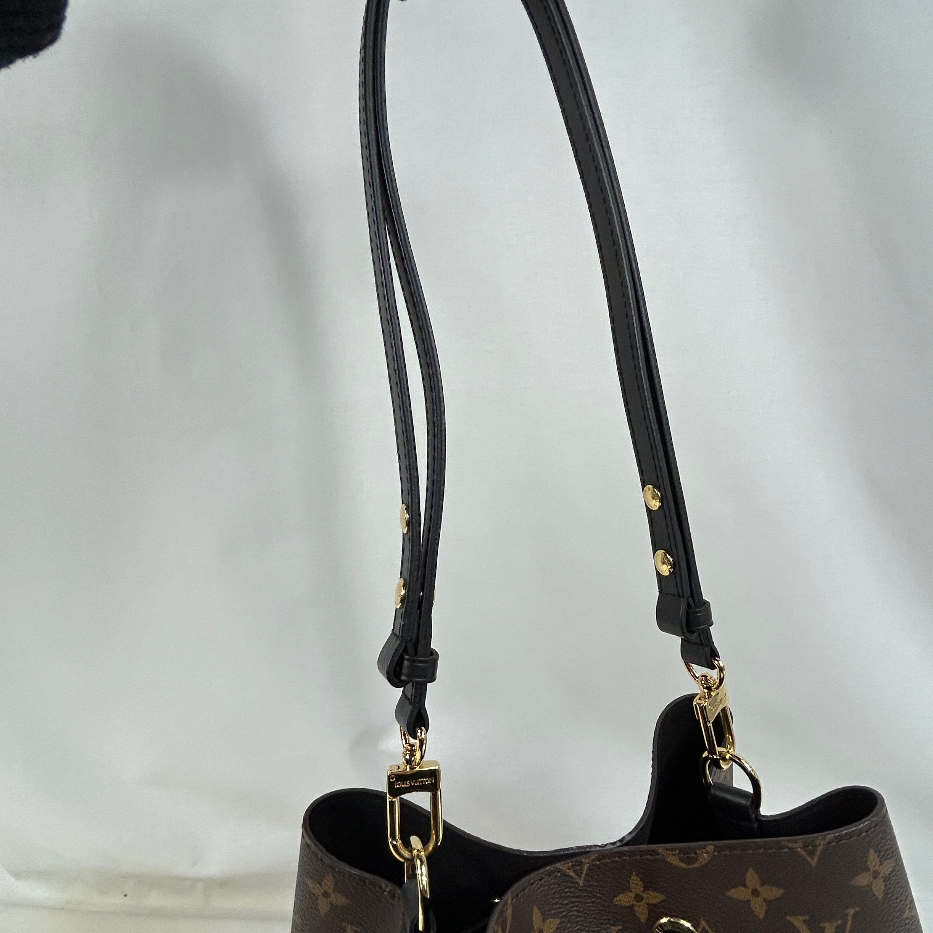 Monogram Coated Canvas Noir MM NéoNoé Bucket Bag w/GHW