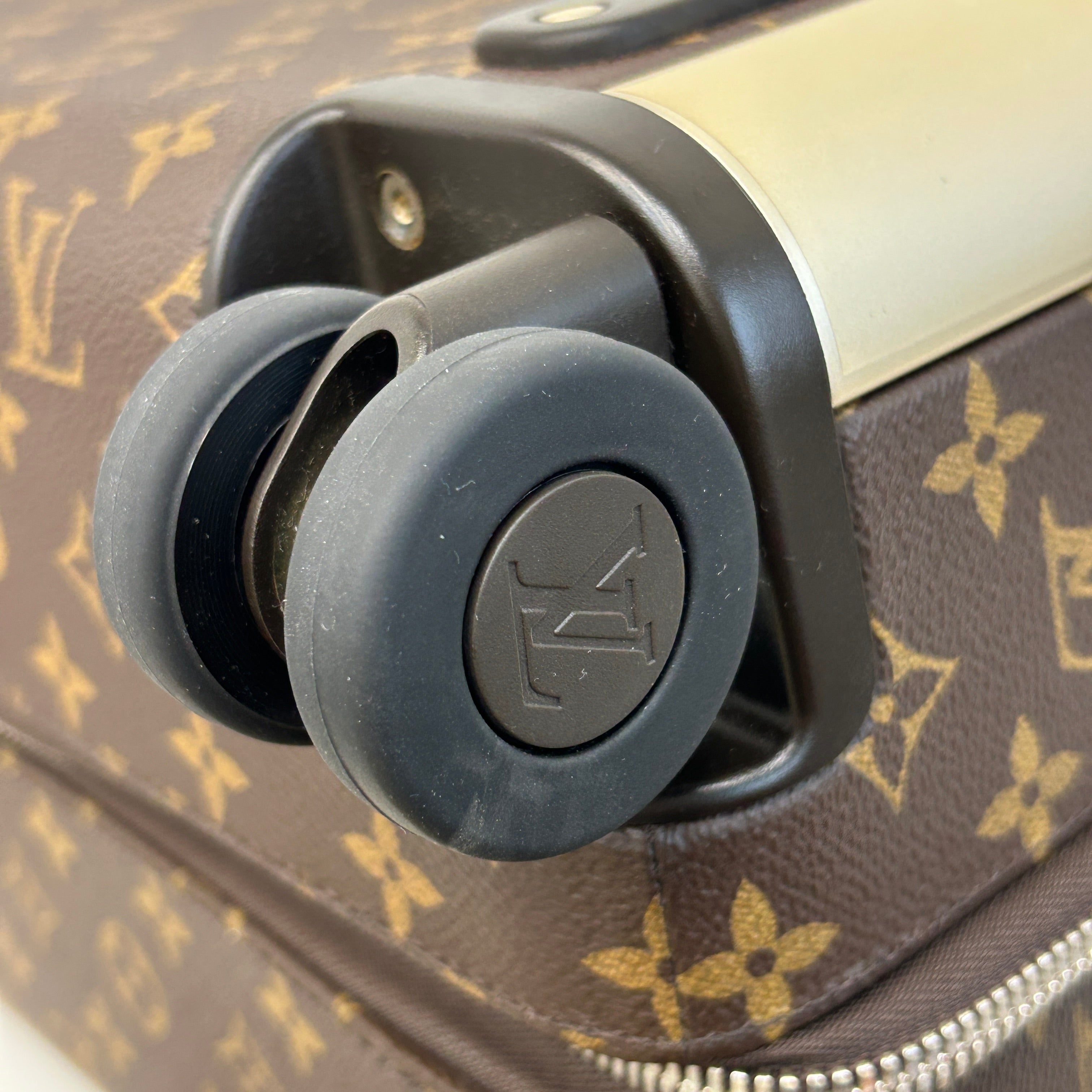 Monogram Canvas/Leather Horizon 55 Rolling Suitcase w/SHW
