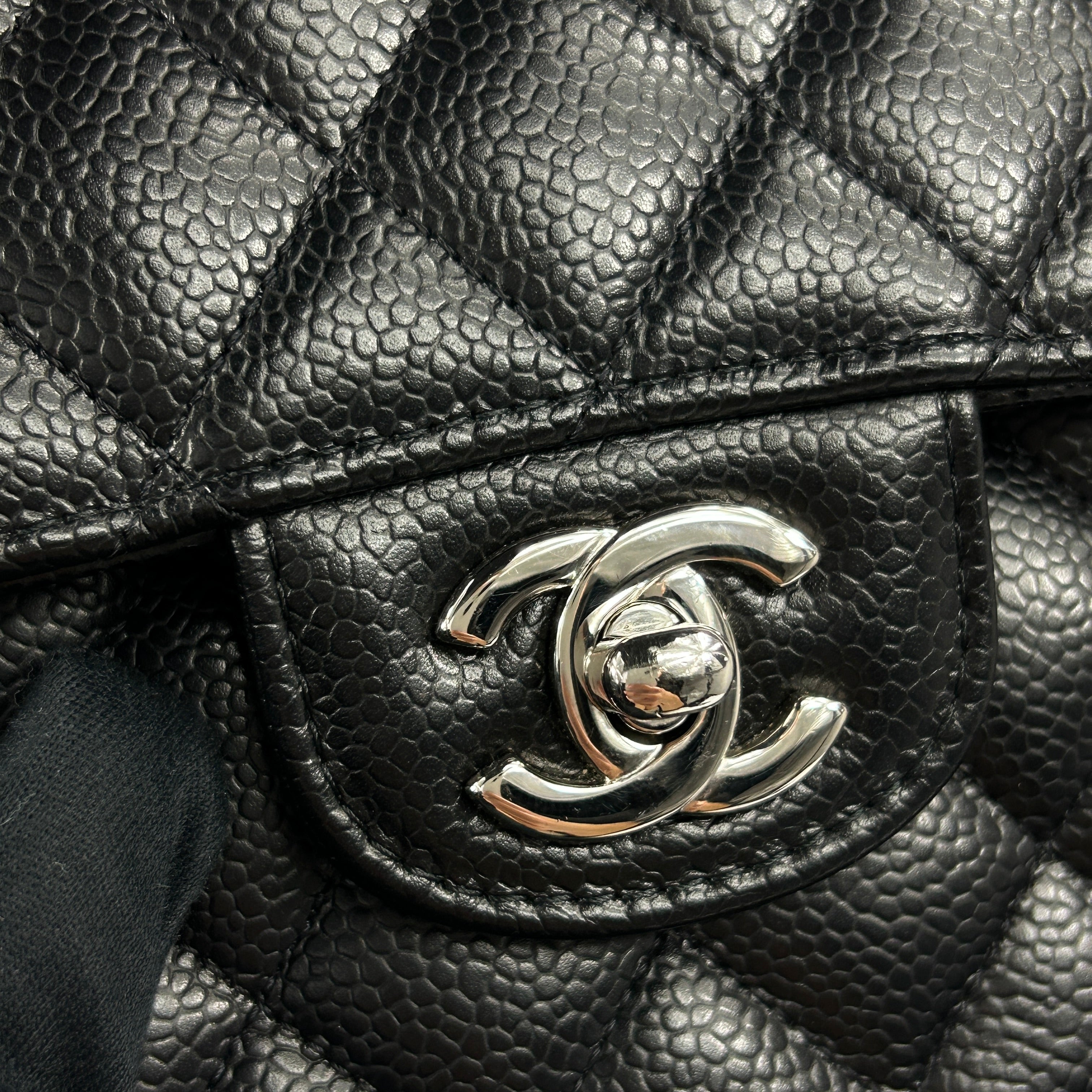 Black Quilted Caviar Medium Classics Double Flap w/SHW