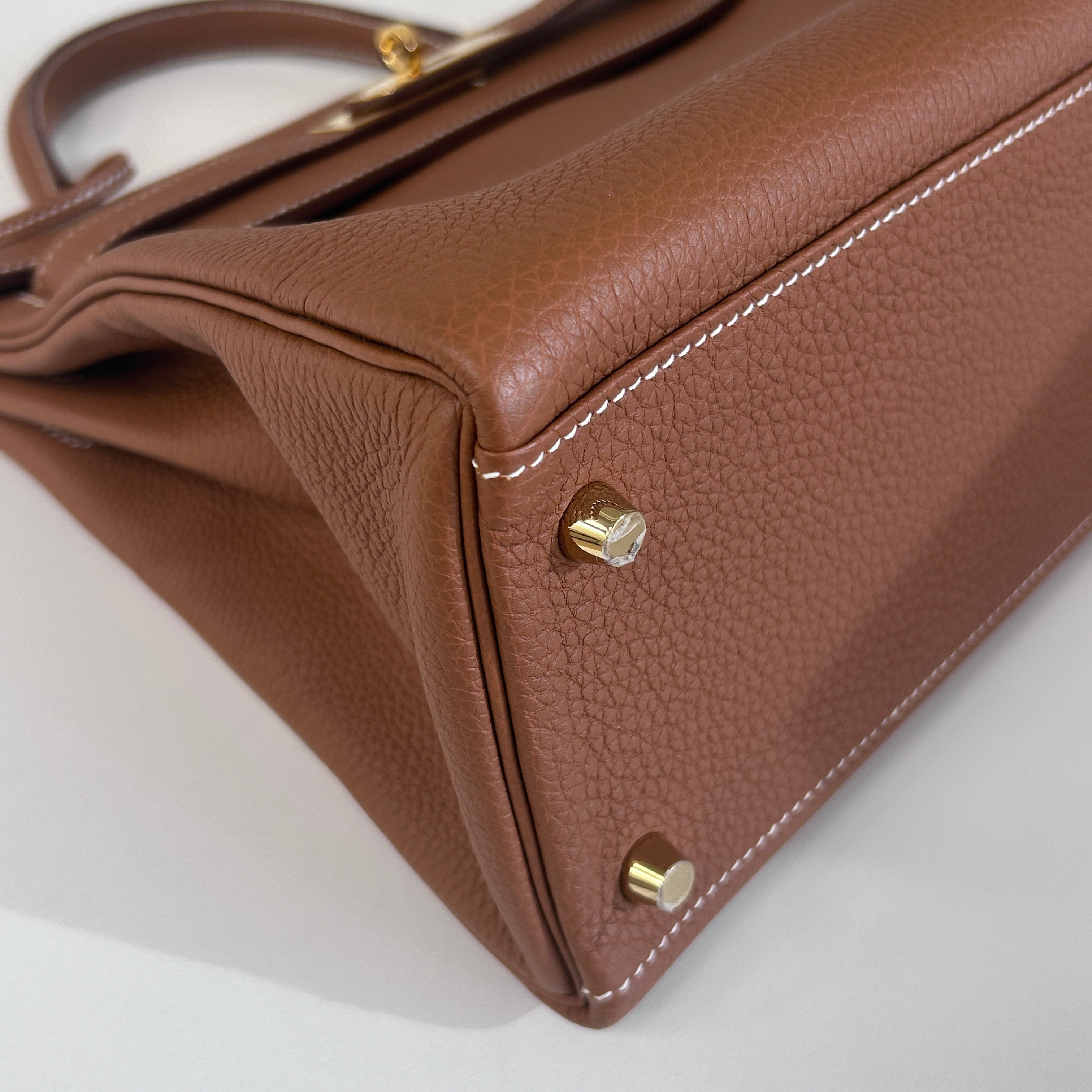 Kelly 28 Retourne Gold Togo Leather w/GHW