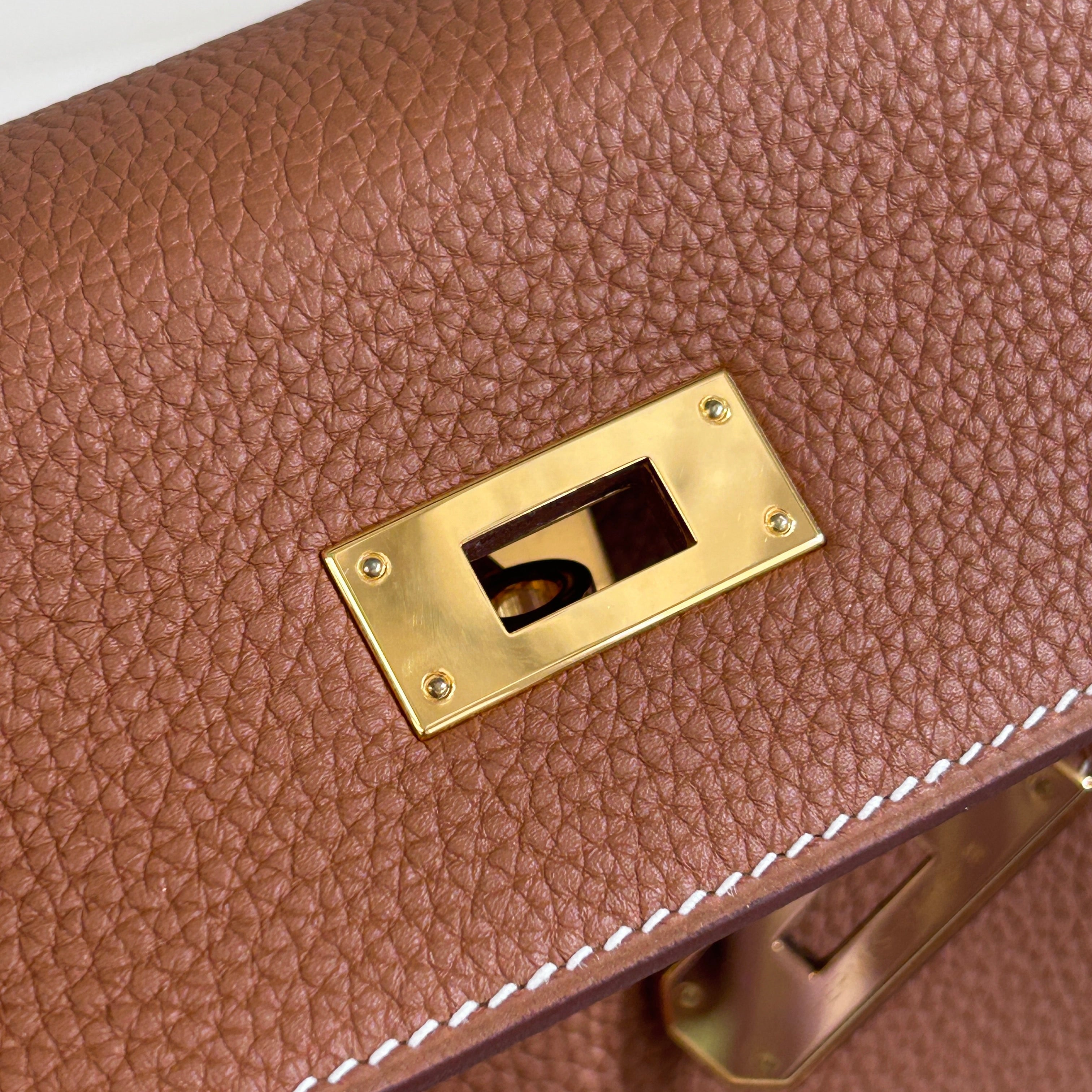 Kelly 28 Retourne Gold Togo Leather w/GHW