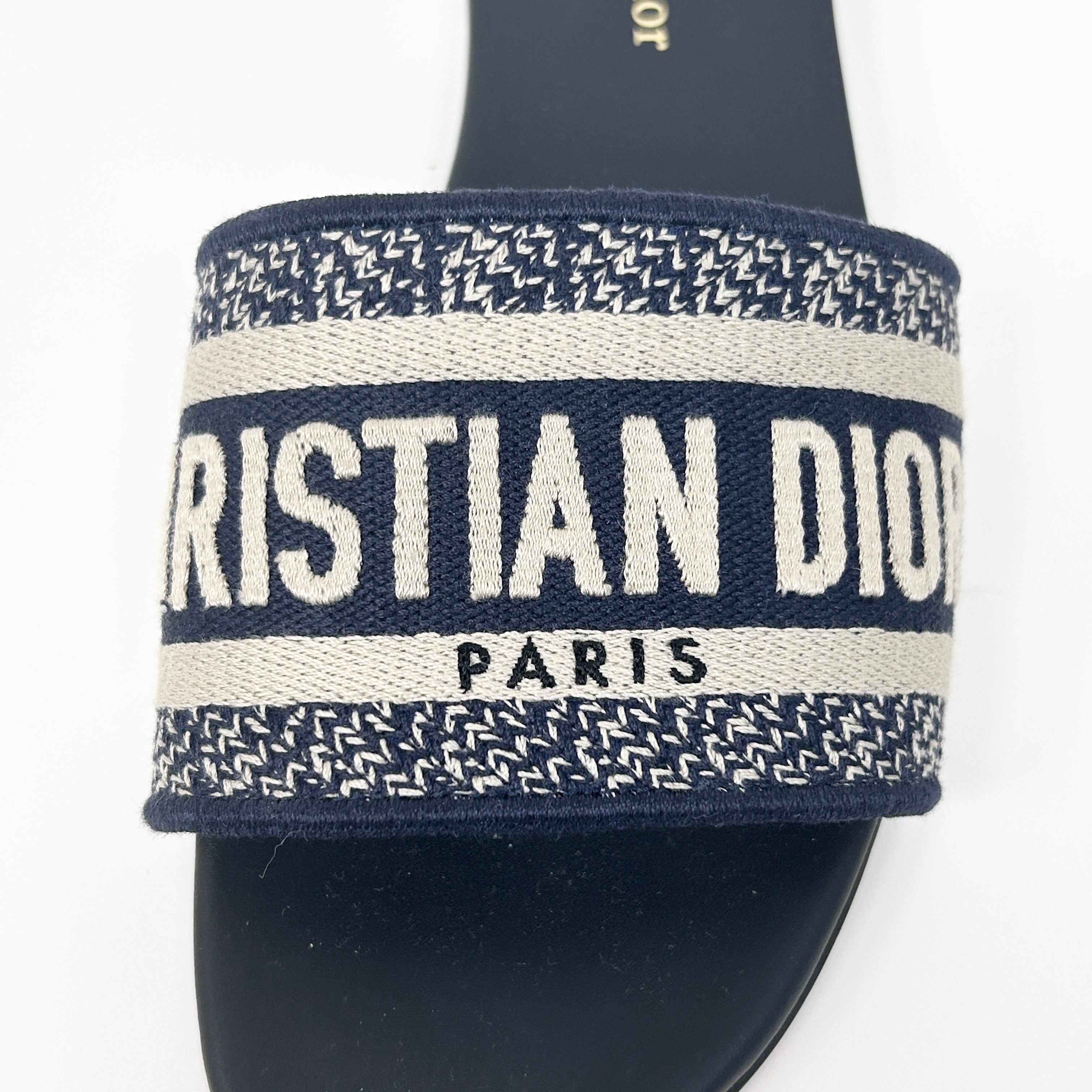 Deep Blue Embroidered Cotton Dway Slide