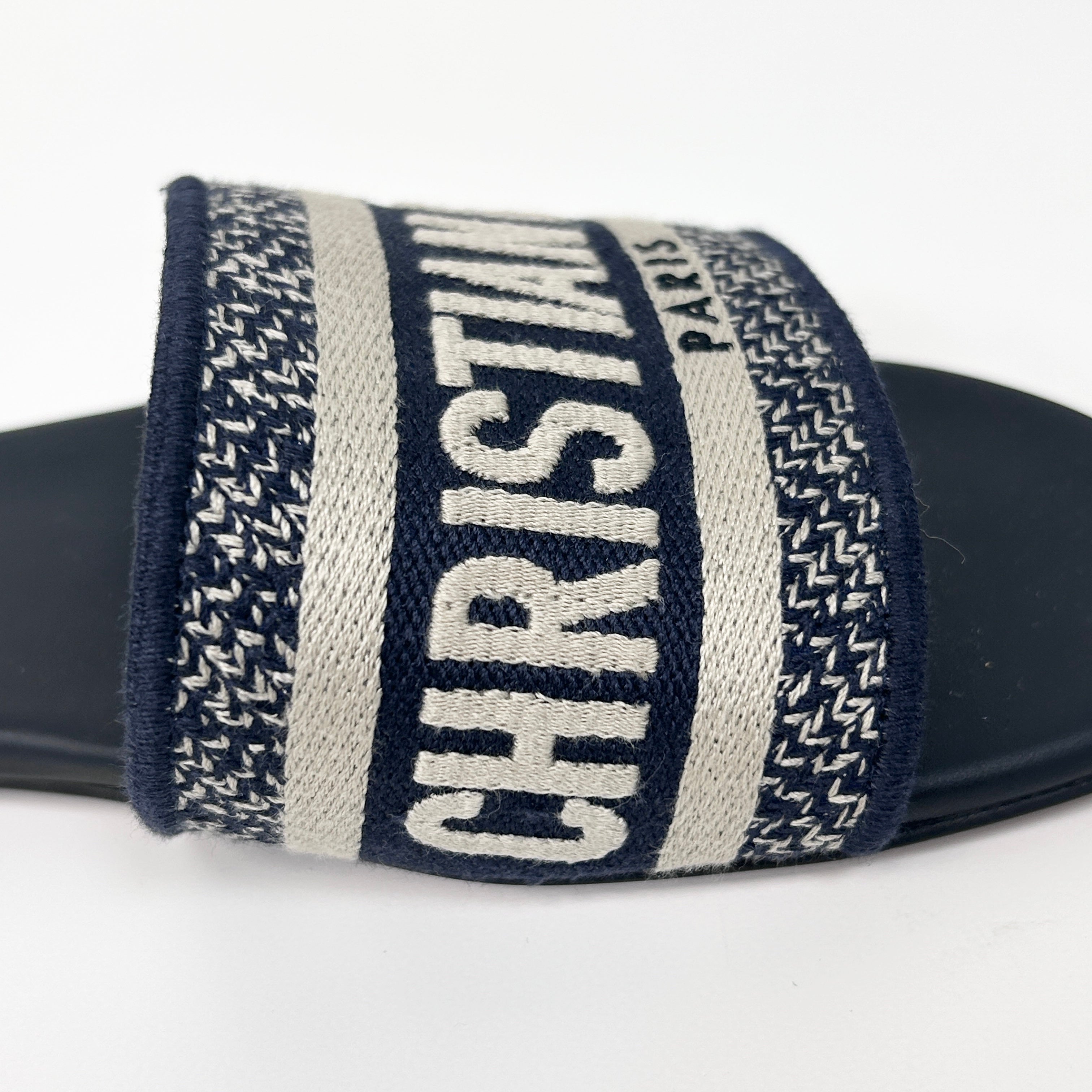 Deep Blue Embroidered Cotton Dway Slide