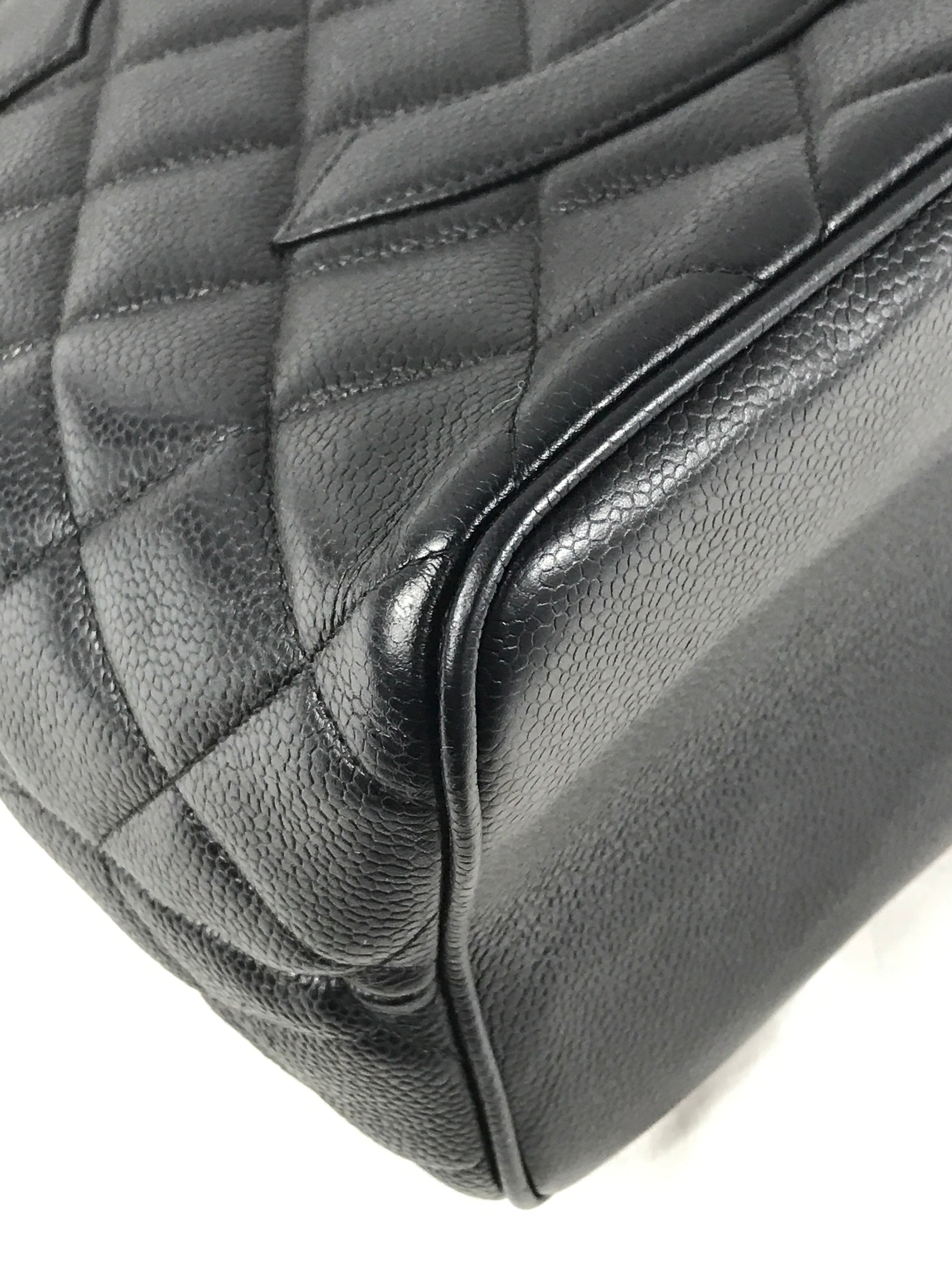 Black Caviar Quilted Timeless CC Medallion Tote w/RHW-PENDING