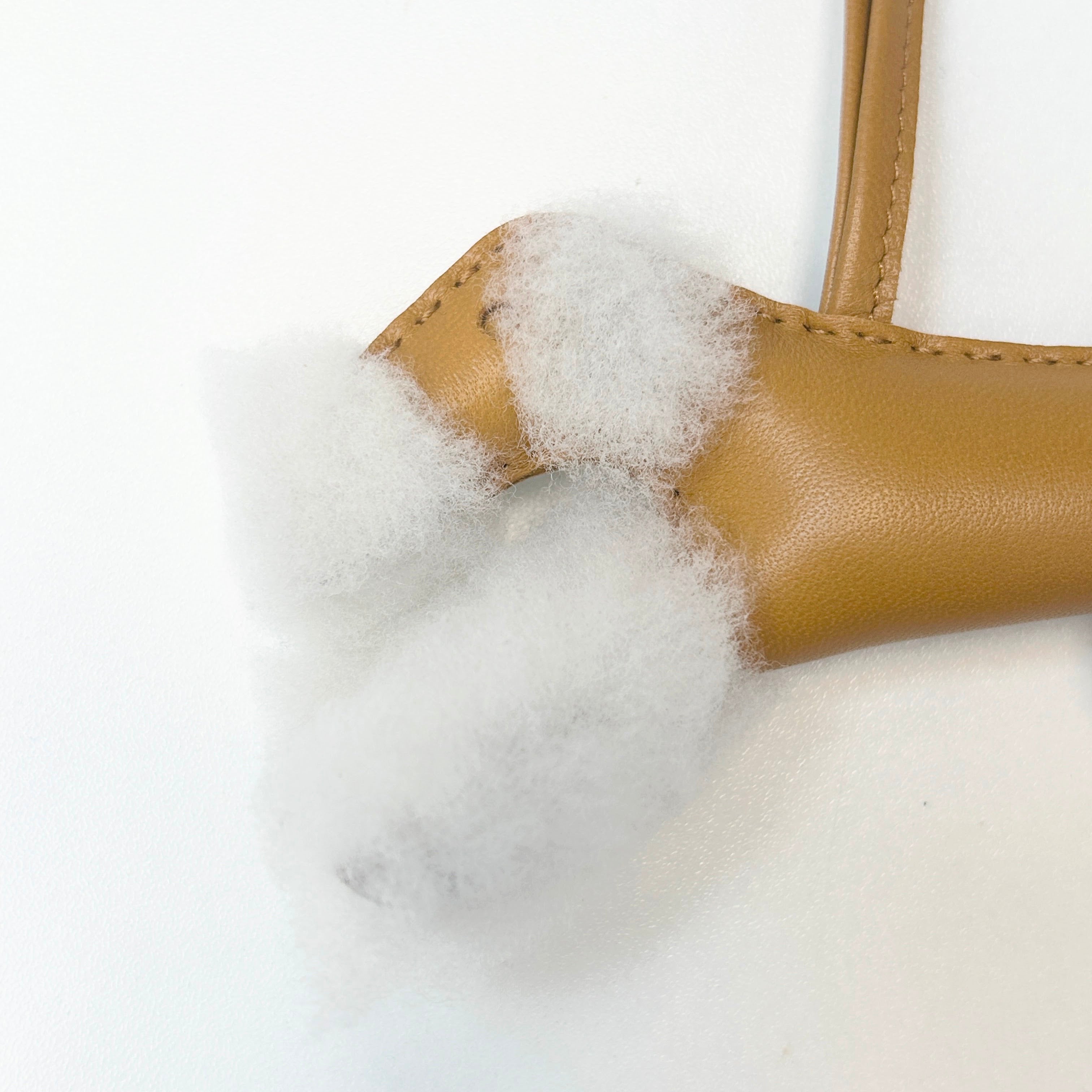 Merinos Wool/Sesame Lambskin Leather Budy Charm