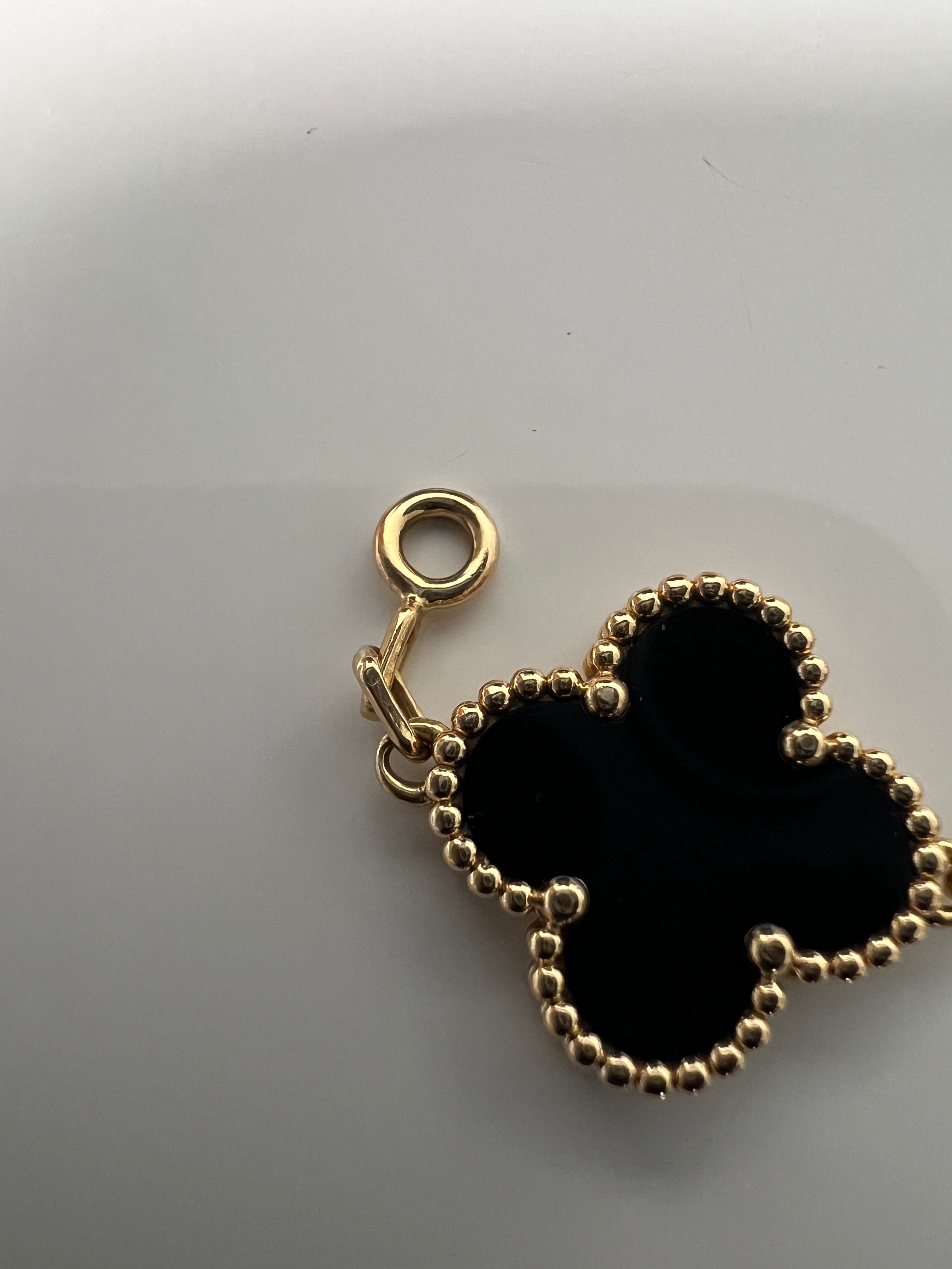 5 Motifs Black Onyx Vintage Alhambra 18k Gold Bracelet