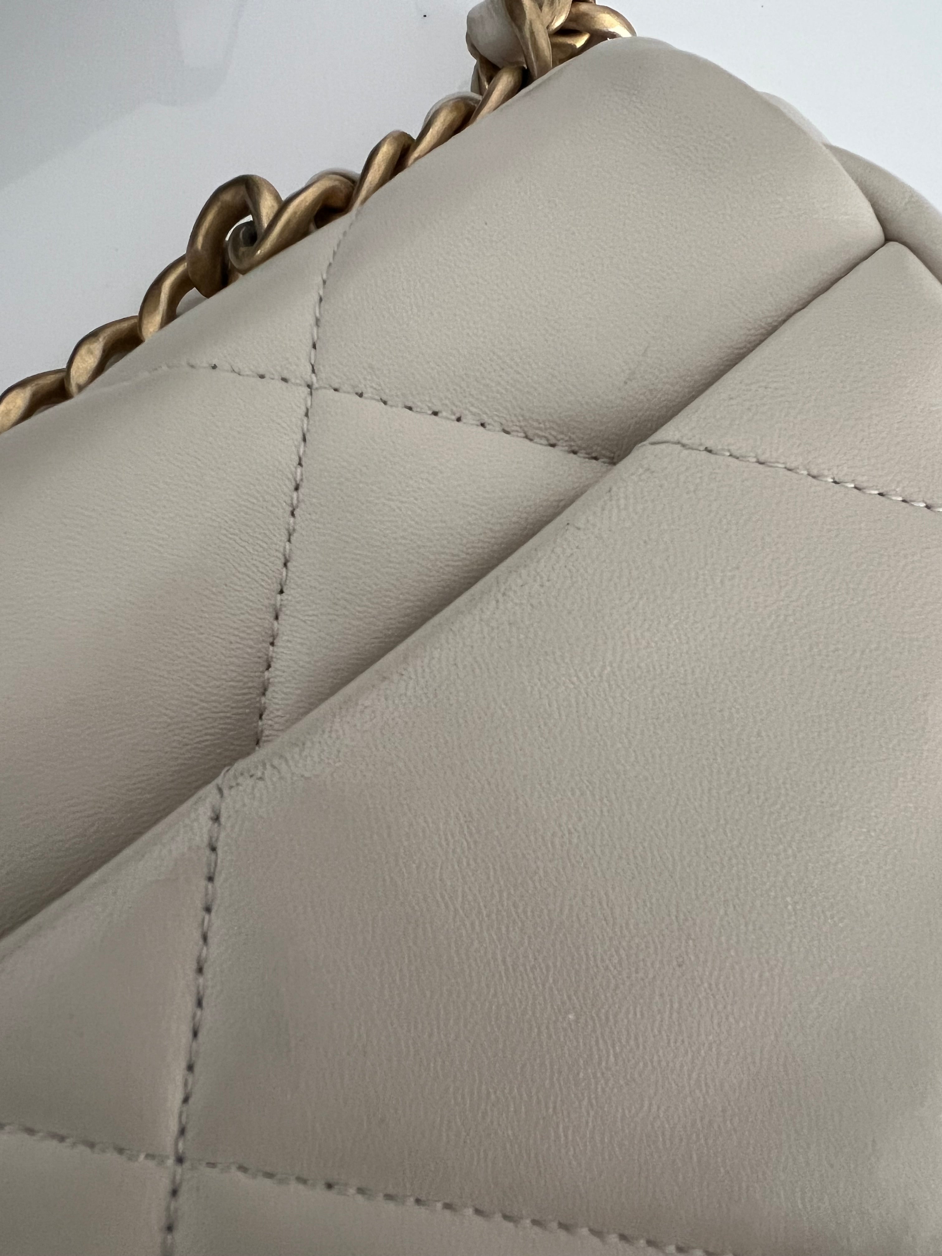 Beige 19 Small Lambskin Flap AGHW/SHW/RHW