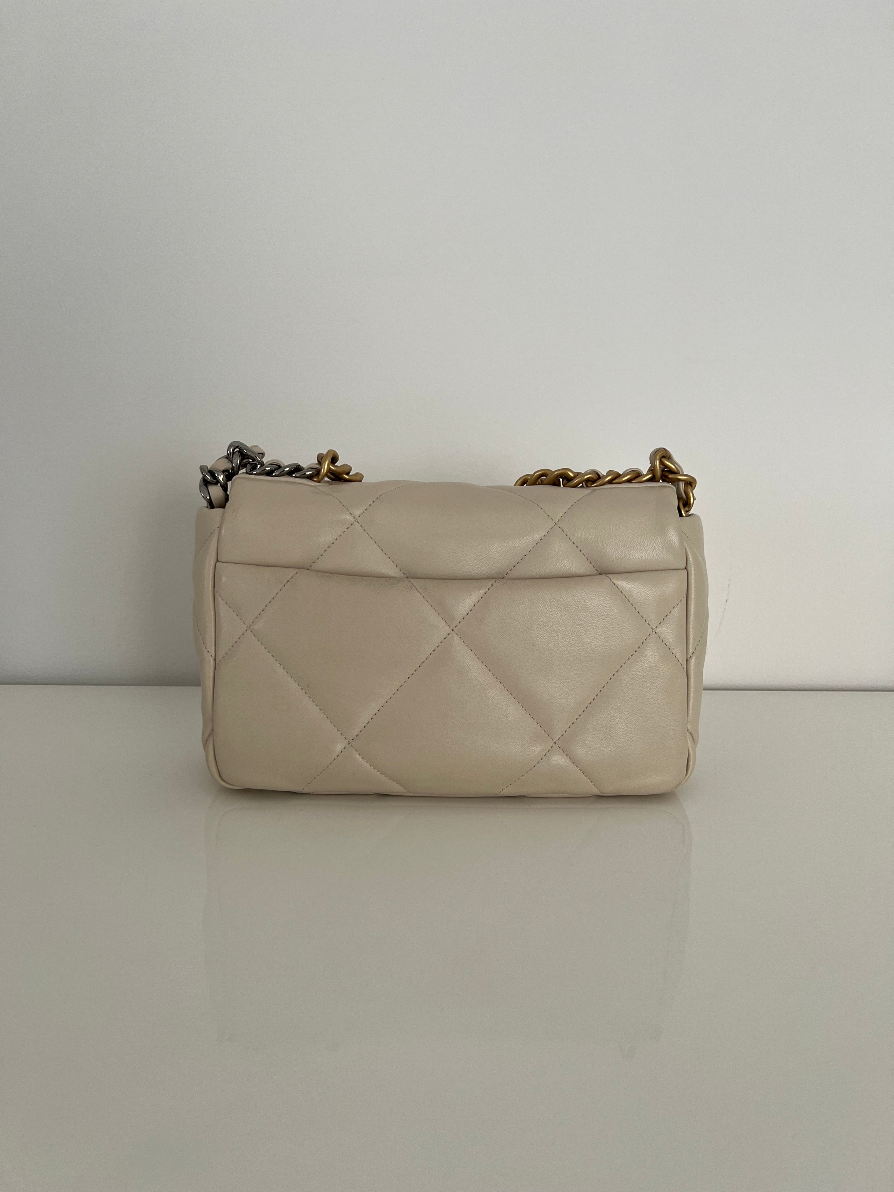 Beige 19 Small Lambskin Flap AGHW/SHW/RHW