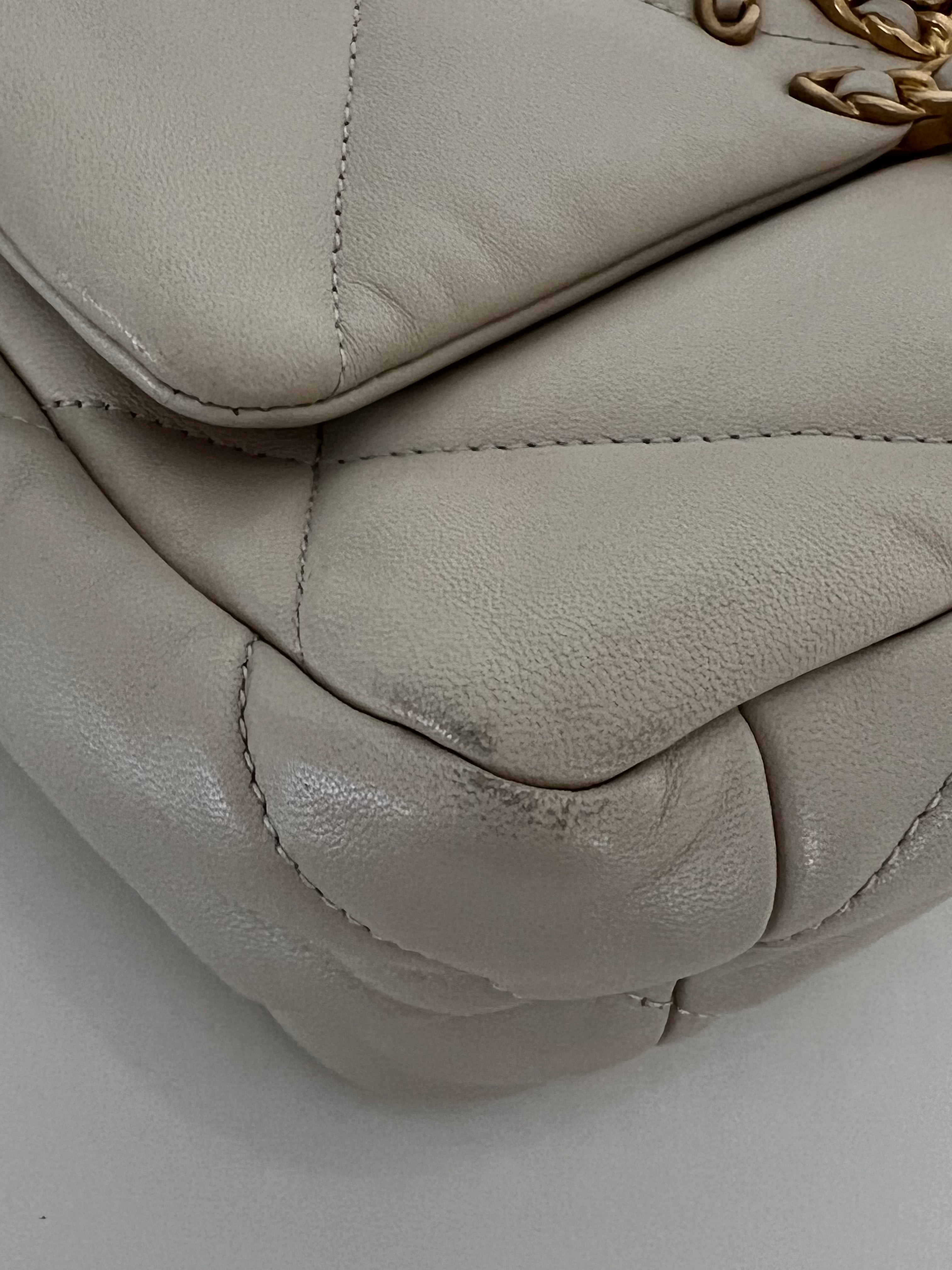 Beige 19 Small Lambskin Flap AGHW/SHW/RHW